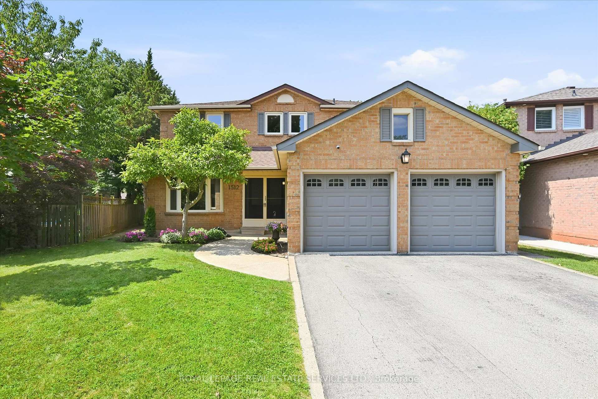 1512 Princeton Crescent Oakville Ontario Canada Sale residential Adele McGovern RE/MAX West Realty Inc., Brokerage *