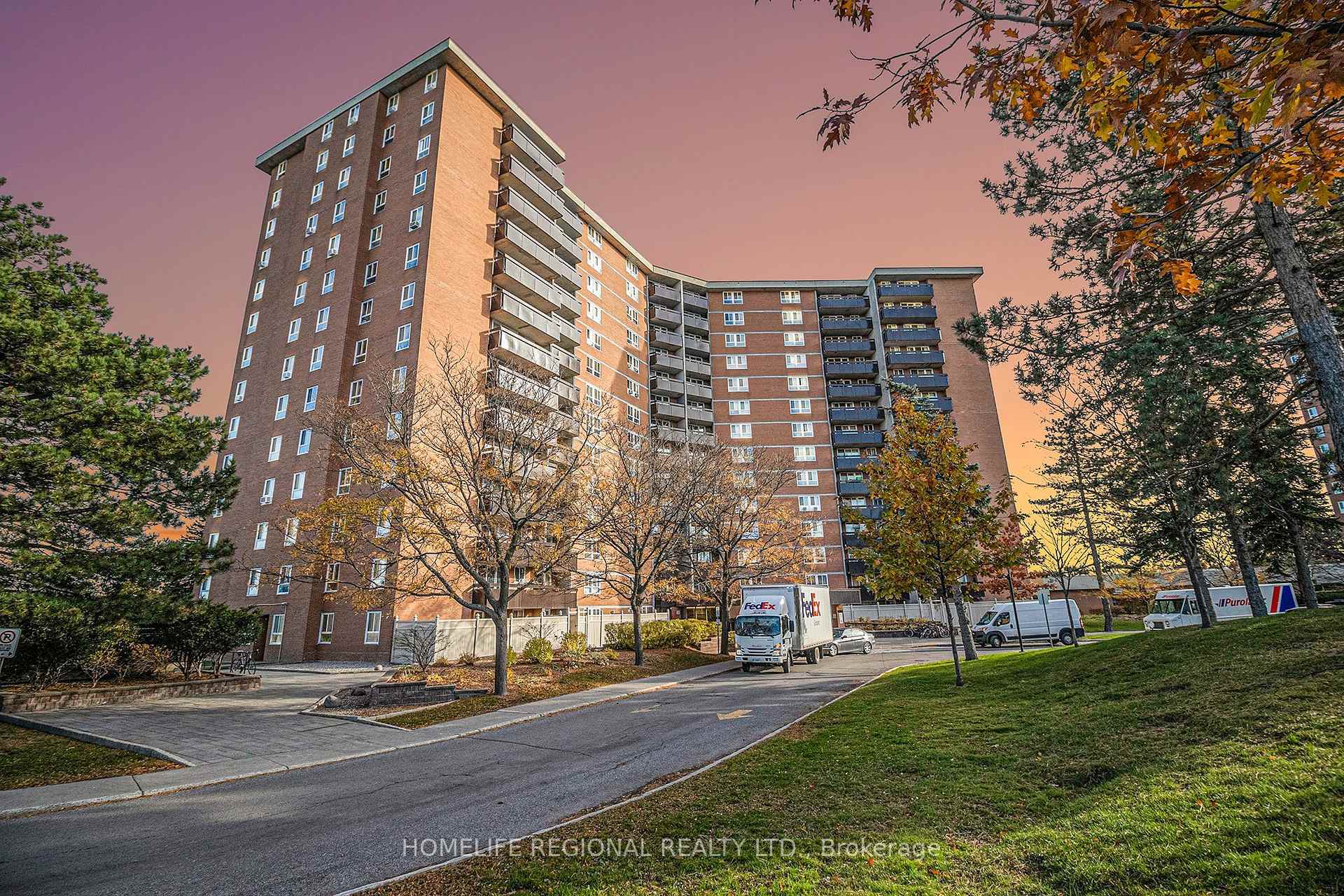 1403 - 2000 Jasmine Crescent Ottawa Ontario Canada Sale residential   HomeLife Regional Realty Ltd., Brokerage