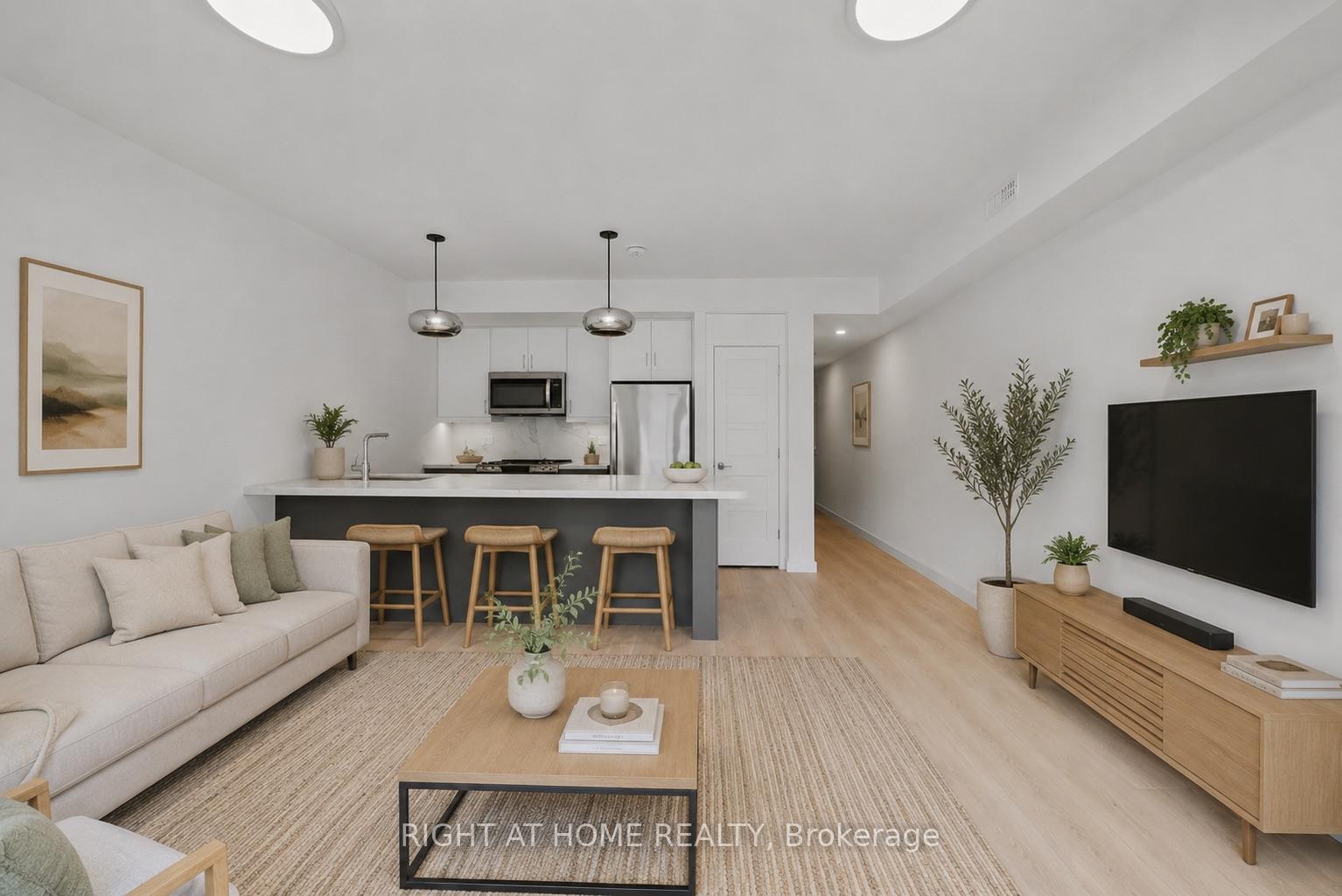 2 - 367 Howland Avenue Toronto Ontario Canada Rent residential Ruth-Ann Shallow Right at Home Realty, Brokerage*