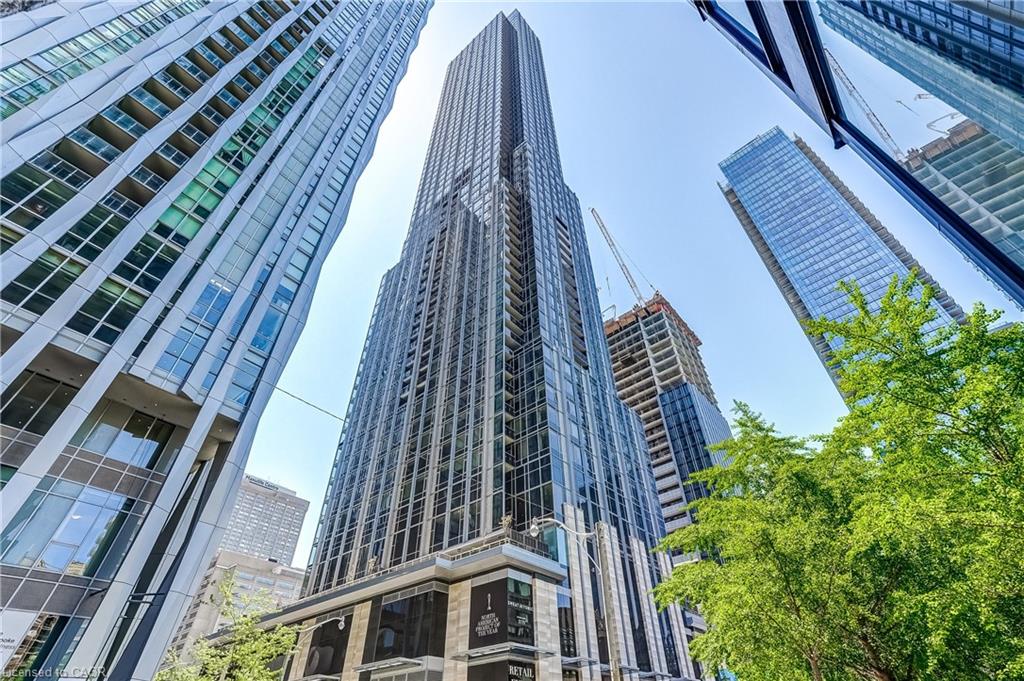 2409 - 11 Yorkville Avenue Toronto Ontario Canada Sale residential Charlene De Silva RE/MAX REALTY ENTERPRISES INC.