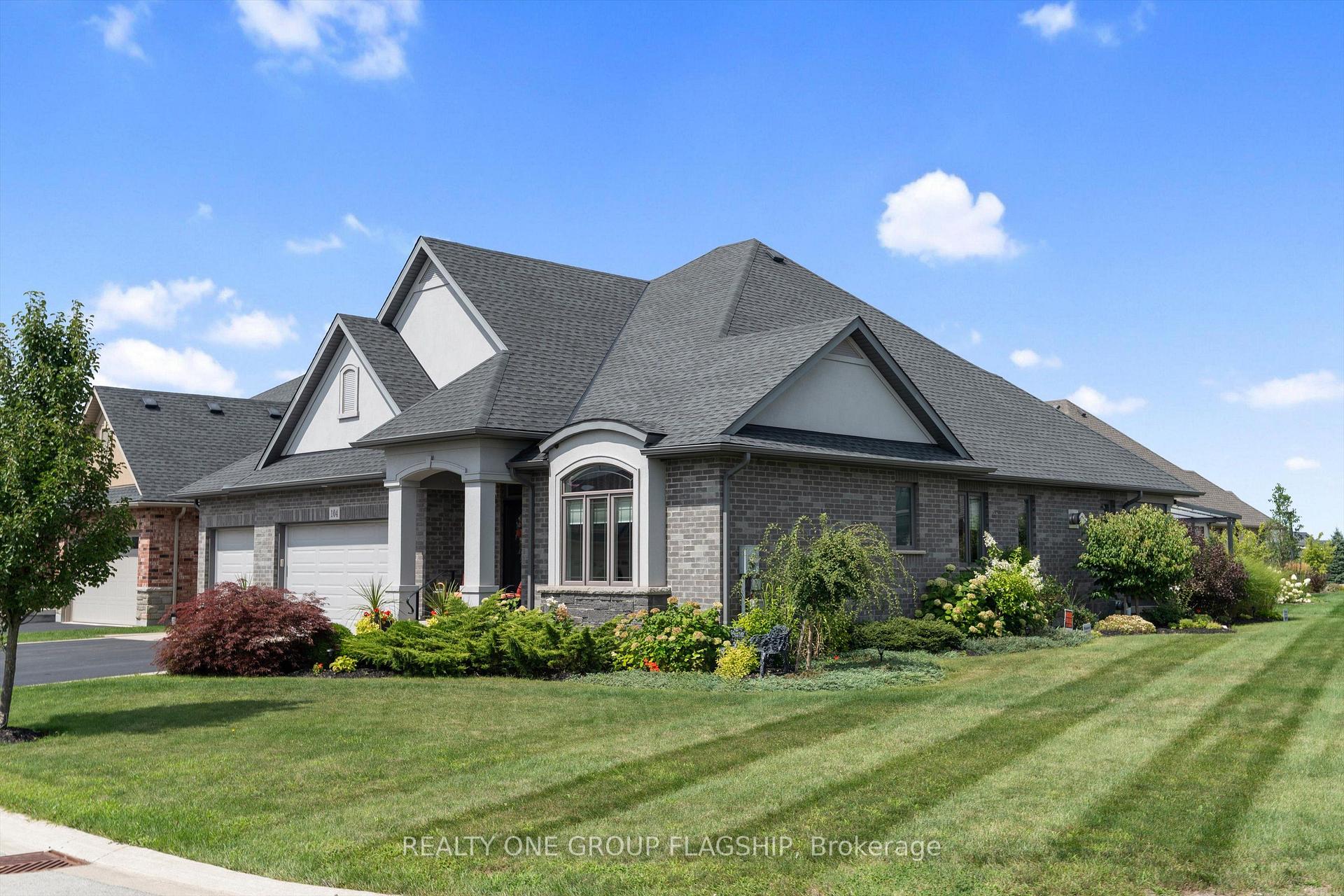 104 Berwick Trail Welland Ontario Canada Sale residential Hazem Zienelabdeen Realty ONE Group Flagship