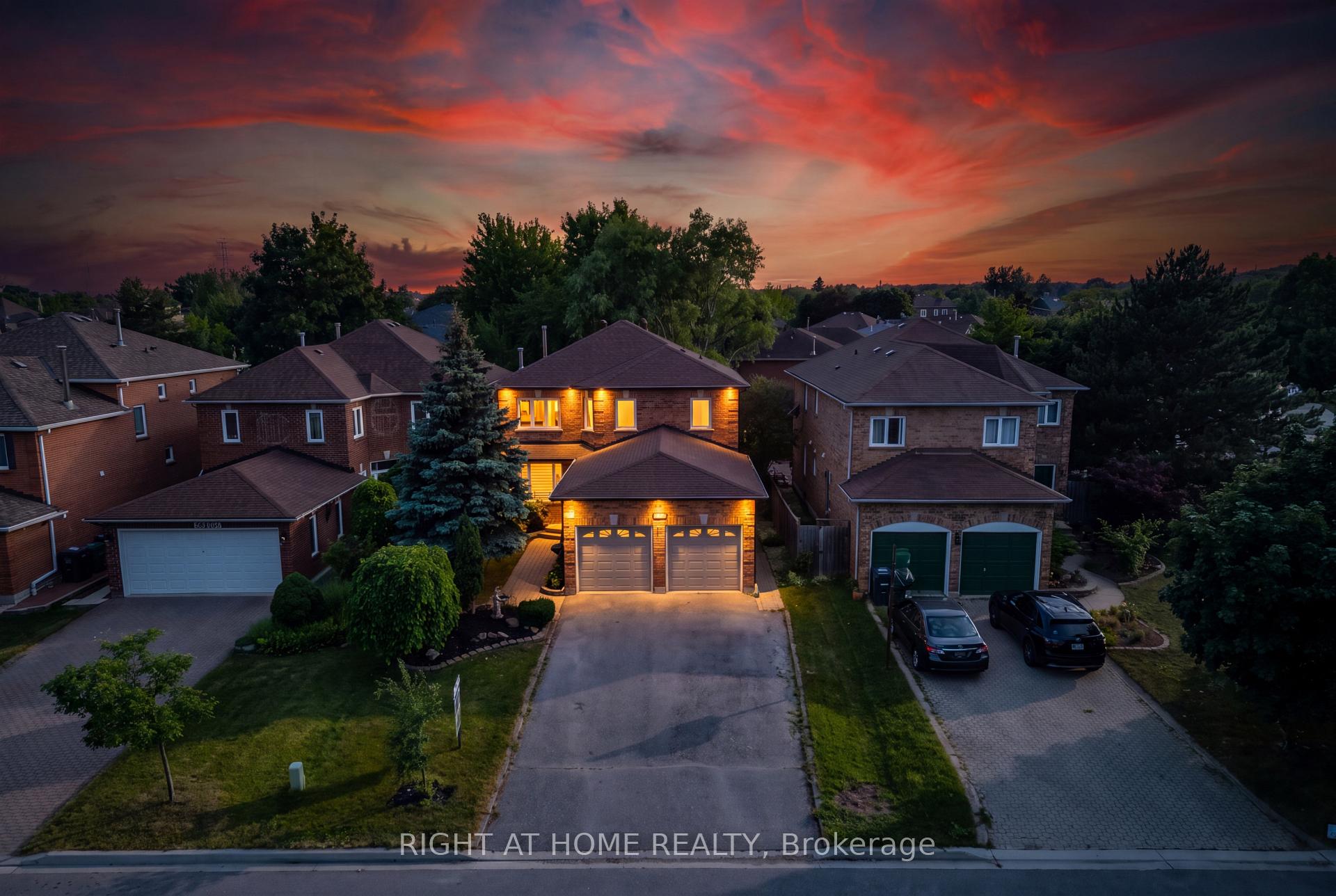 4345 ROMFIELD Crescent Mississauga Ontario Canada Sale residential Zdravko Dimov Right at Home Realty, Brokerage*