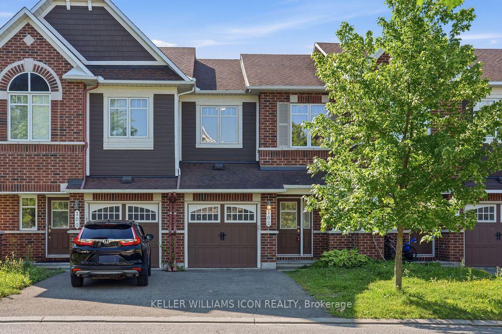 102 Garrity Crescent Ottawa Ontario Canada Sale residential Christiane Lafleur RE/MAX HALLMARK REALTY GROUP Brokerage *