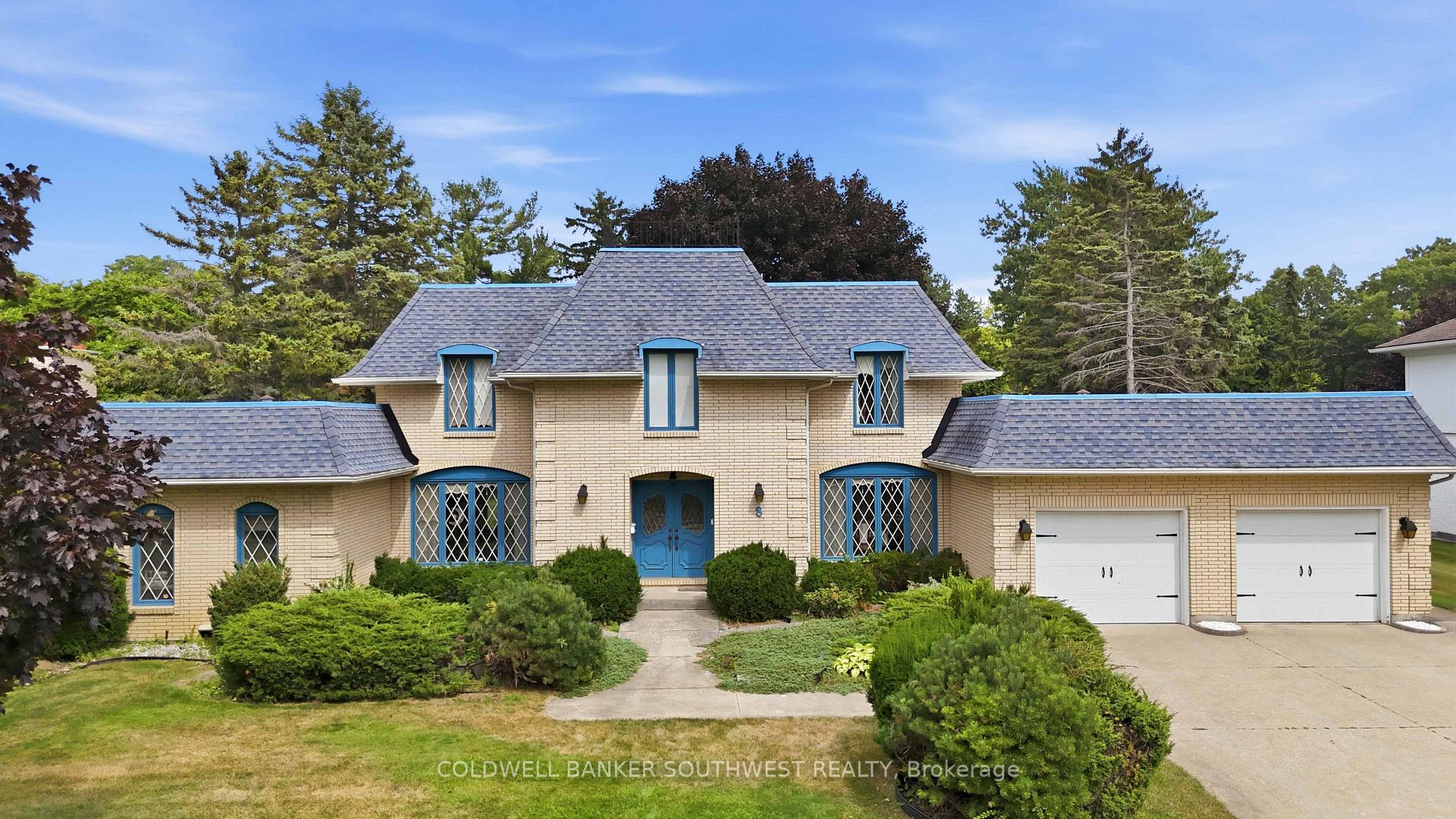 8 Crestwood Place Sarnia Ontario Canada Sale residential Linda Miller RE/MAX PRIME PROPERTIES UNIQUE GROUP, BROKERAGE