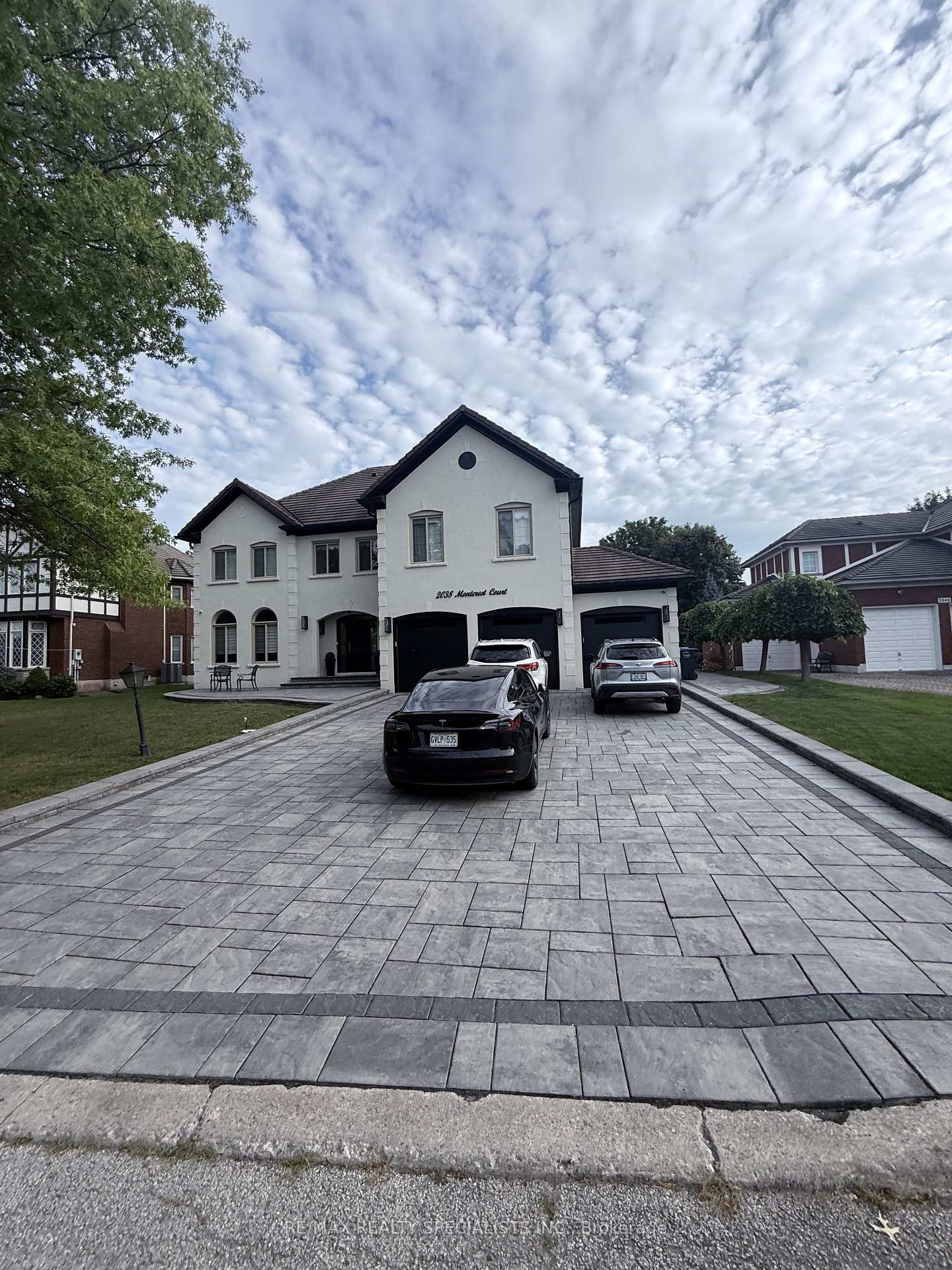 BSMNT - 2038 Montcrest Court Mississauga Ontario Canada Rent residential Atta Qureshi RE/MAX Realty Specialists Inc., Brokerage*