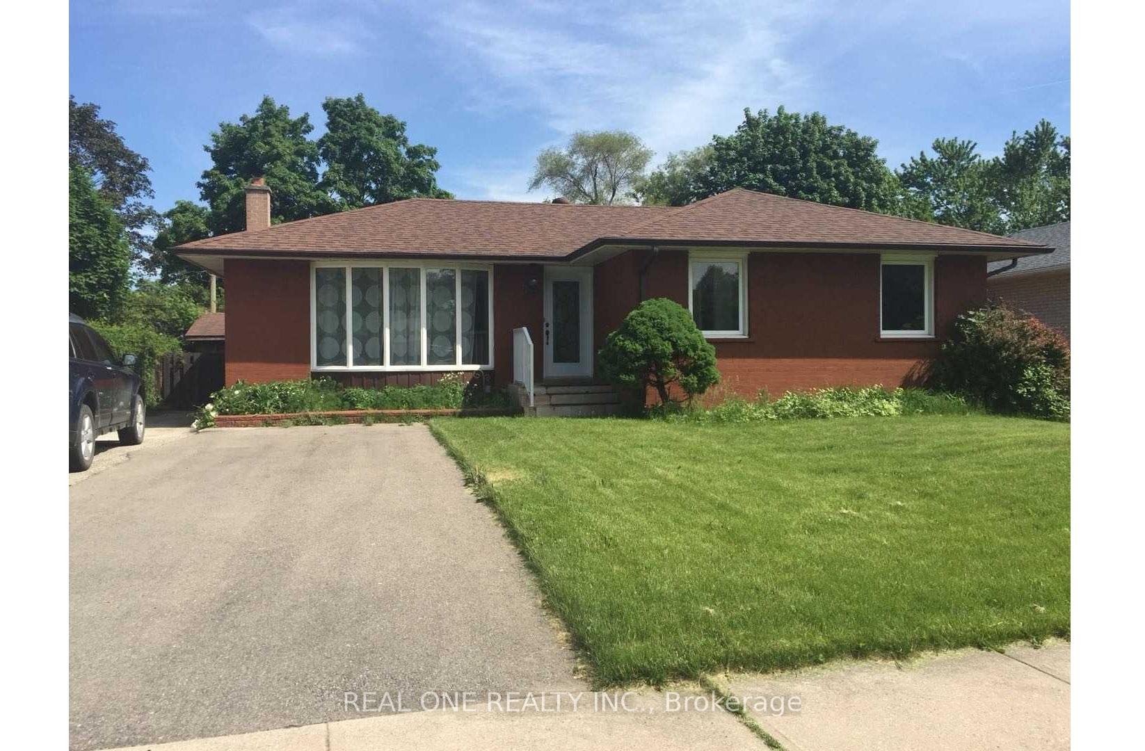 Bsmt Room 1 - 58 Sewell Drive Oakville Ontario Canada Rent residential Muhammad Khurram iCloud Realty Ltd. 