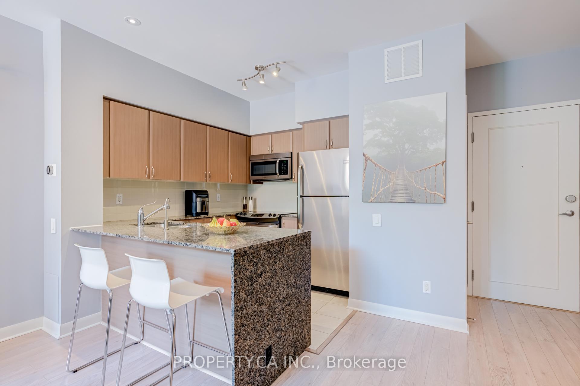 118 - 525 Wilson Avenue Toronto Ontario Canada Sale residential Sophia Roy Incom New Demo Office