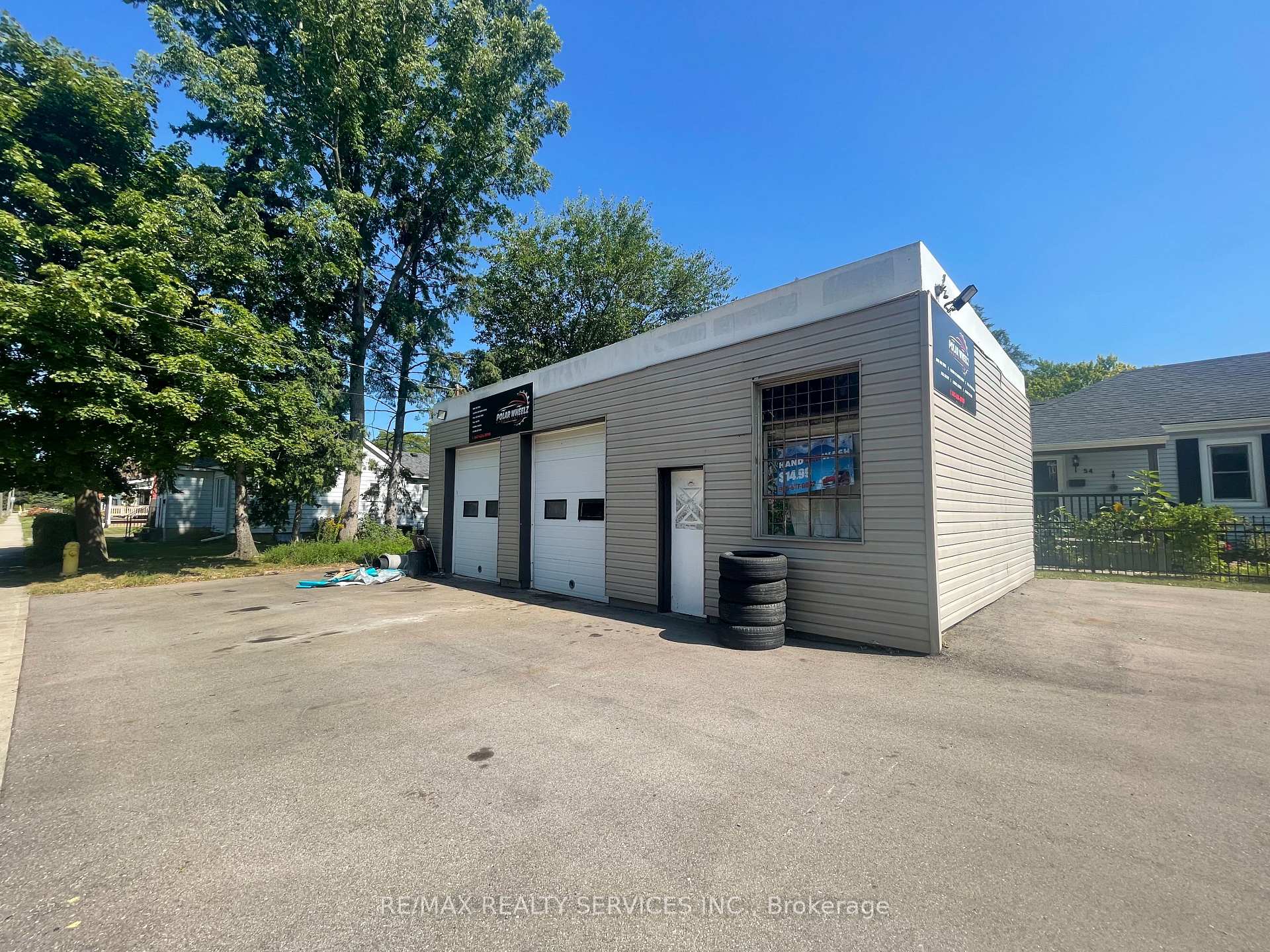 46 Kitchener Avenue Brantford Ontario Canada Sale commercial CJ Singh RE/MAX Realty Services Inc., Brokerage*