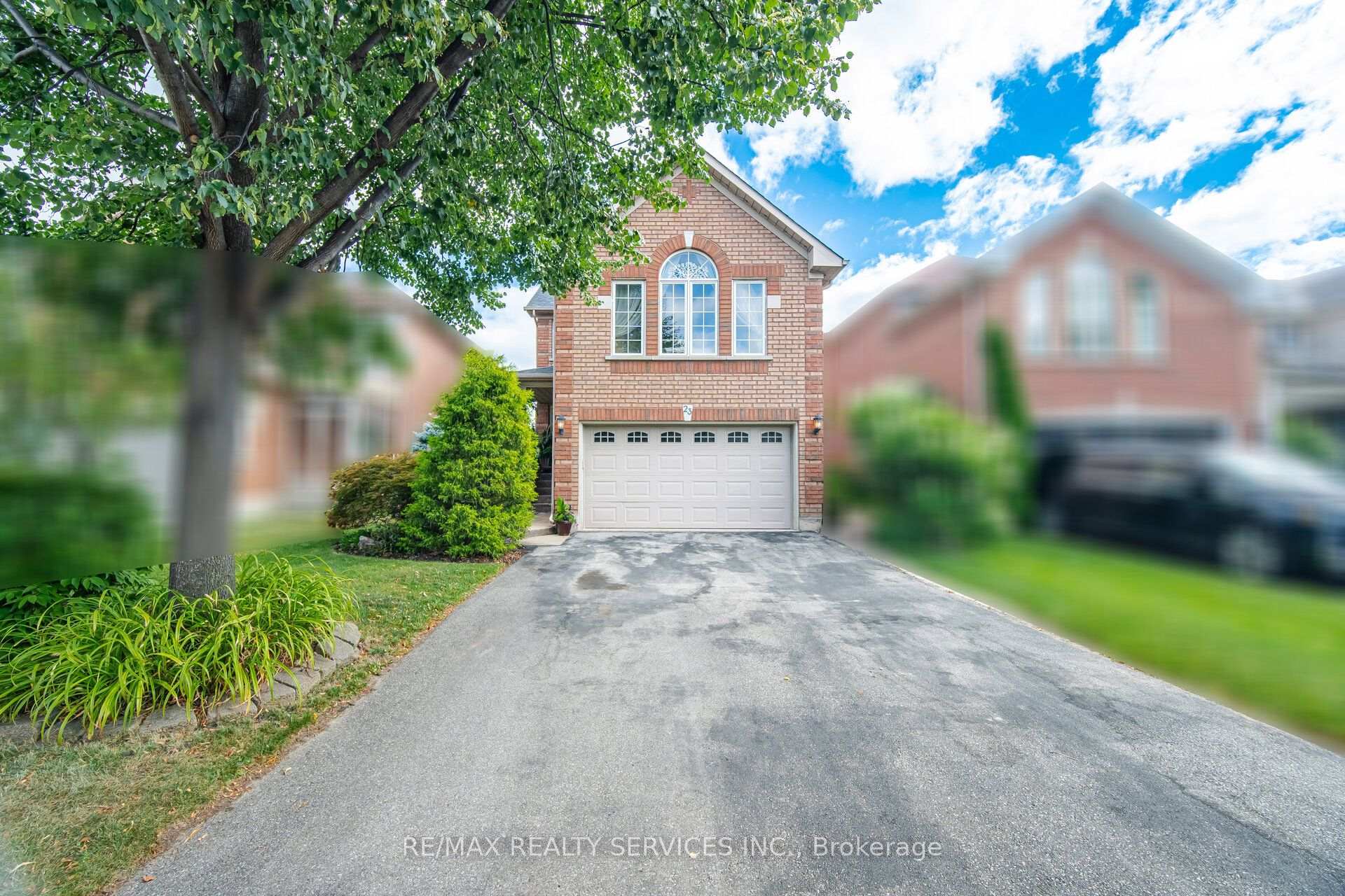 23 Swansea Meadows Drive Brampton Ontario Canada Sale residential Paul Cheema RE/MAX Realty Services Inc., Brokerage*