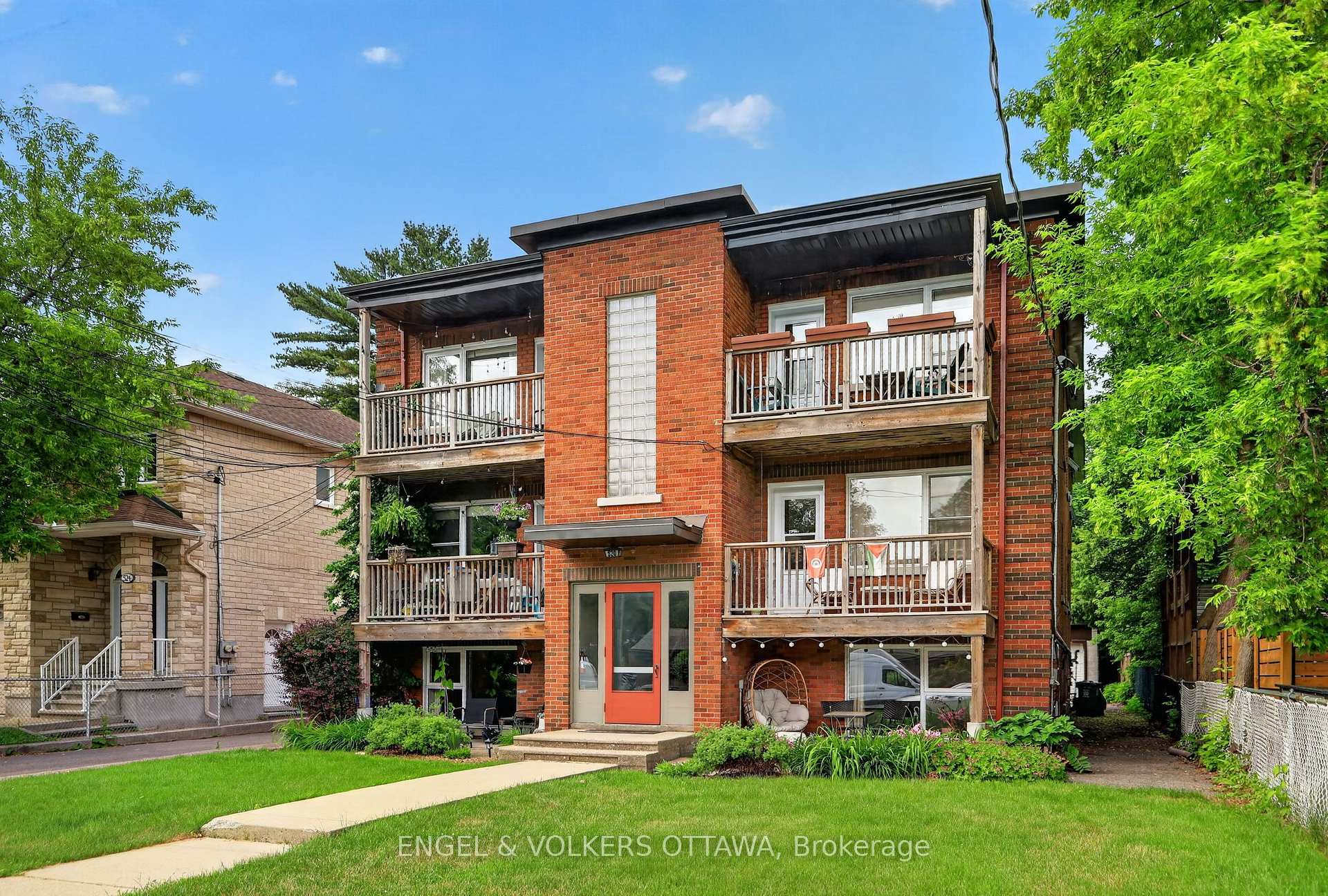 520 Hilson Avenue Ottawa Ontario Canada Sale residential Colleen Lyle Real Estate Team