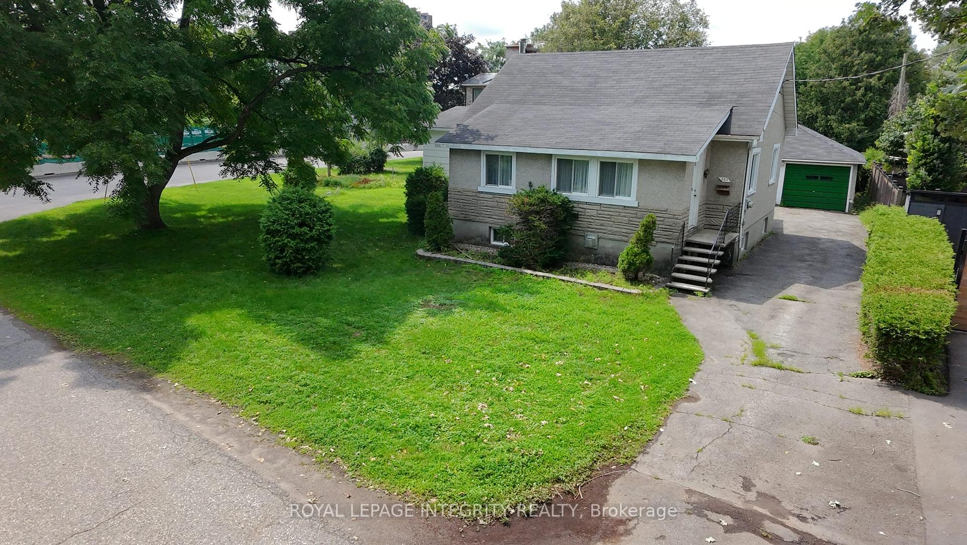 322 Kirchoffer Avenue Ottawa Ontario Canada Sale residential Colleen Lyle Real Estate Team