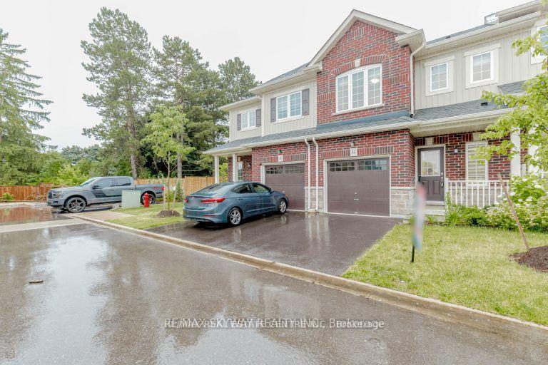 44 Dewberry Drive Kitchener Ontario Canada Rent residential Vik Mehmi RE/MAX Real Estate Centre Inc., Brokerage *