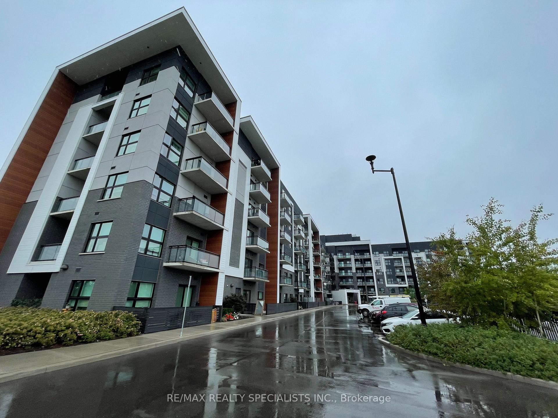 329 - 128 Grovewood Common Oakville Ontario Canada Rent residential Mirella Canavan RE/MAX Realty Specialists Inc, Brokerage*