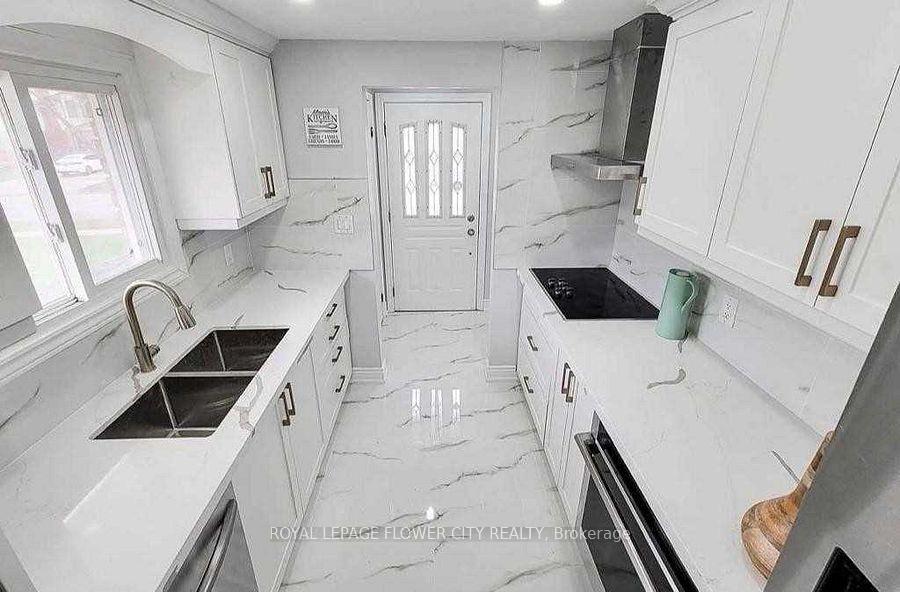 135 Keefer Road Thorold Ontario Canada Sale residential Abdul Mannan Mohammed Royal LePage Flower City Realty Inc., Brokerage*