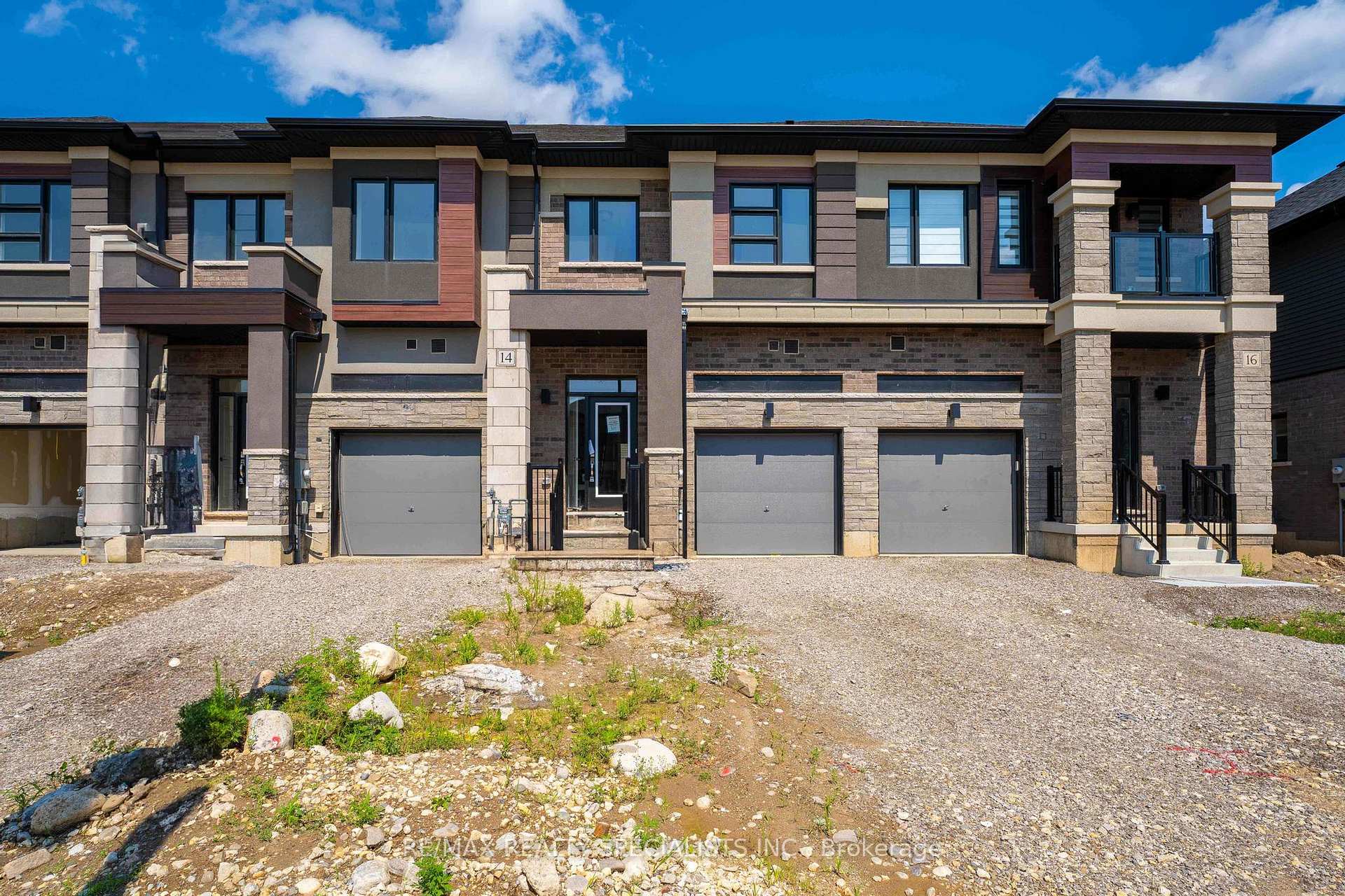 14 Dennis Avenue Brantford Ontario Canada Rent residential Sukhjeet Sekhon RE/MAX Realty Specialists Inc., Brokerage *