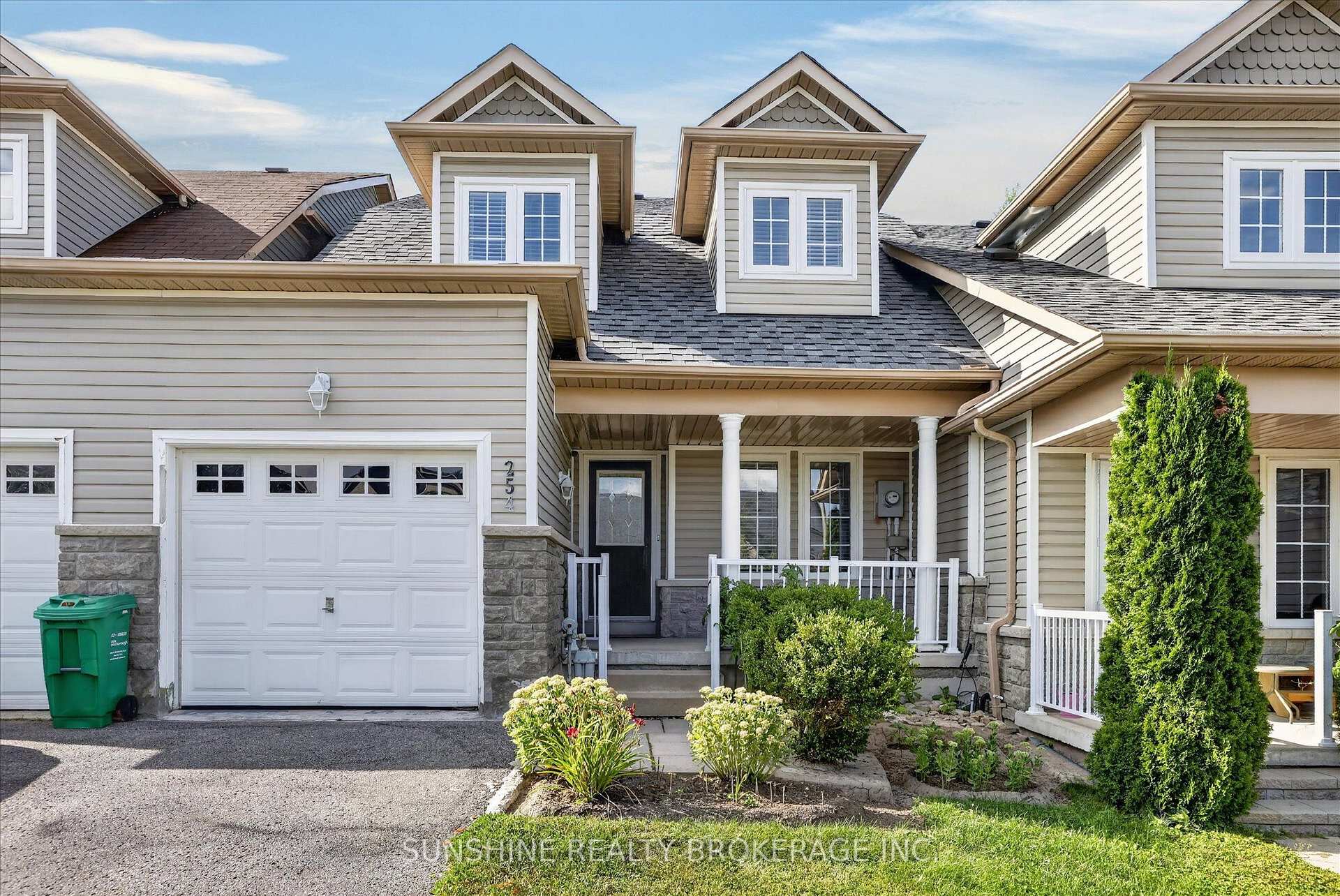 254 TOBIN Court Peterborough Ontario Canada Sale residential   Sunshine Realty Brokerage Inc.