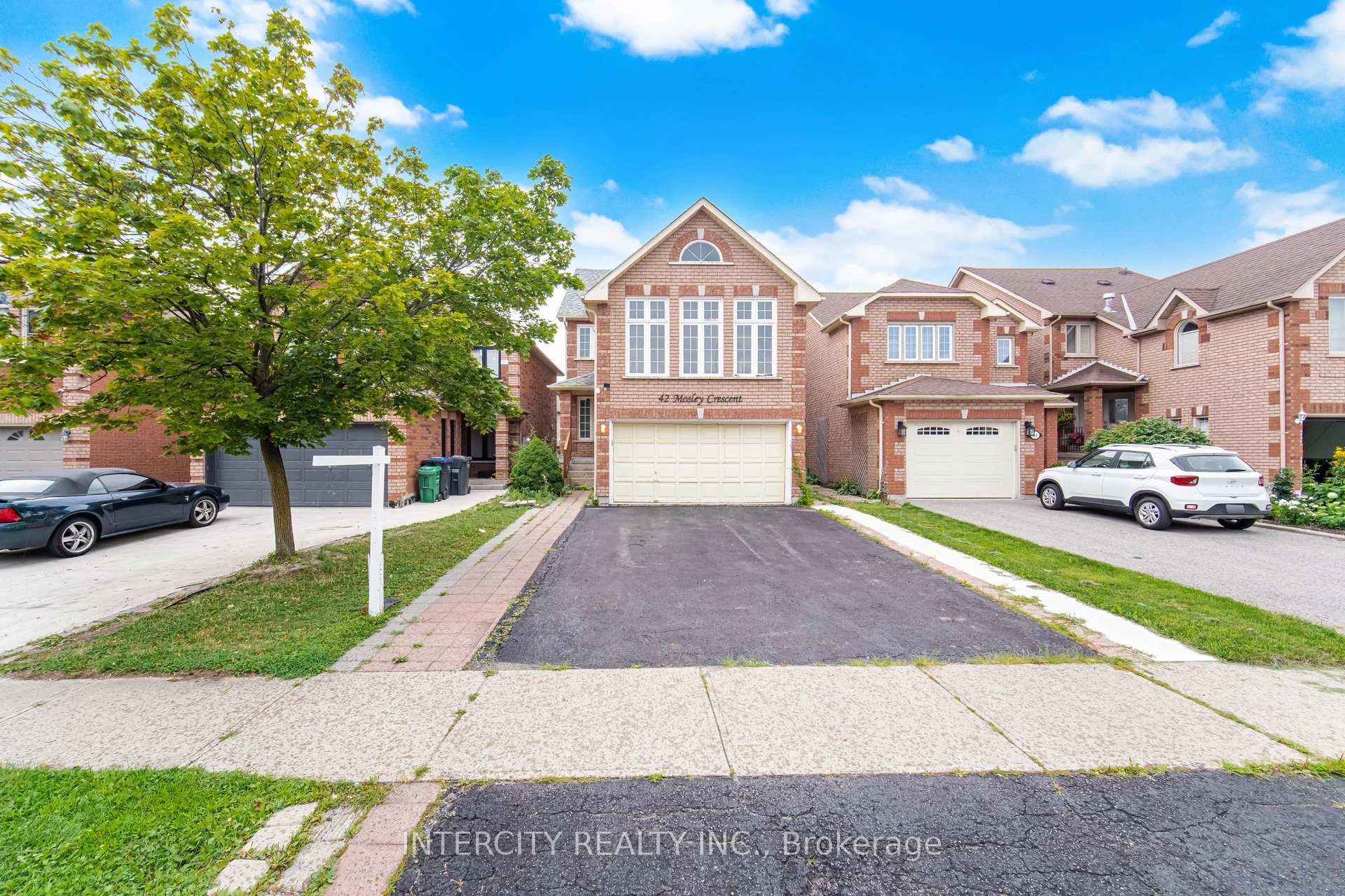 42 Mosley Crescent Brampton Ontario Canada Sale residential Jaspal Ughra Intercity Realty Inc. Brokerage*