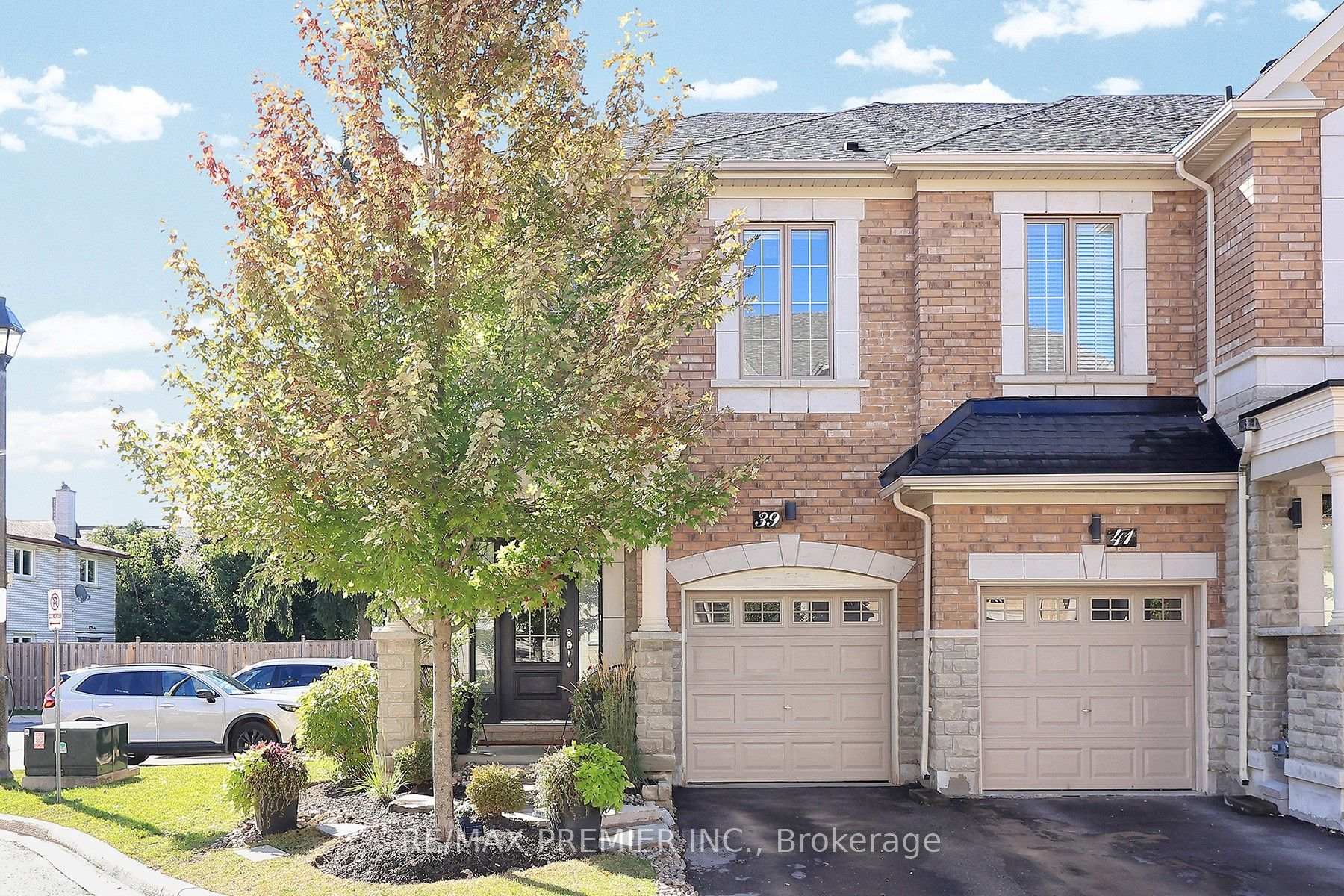 39 Caliber Court King Ontario Canada Sale residential LYUDMYLA AFANASIYADI RE/MAX PREMIER INC. Brokerage*