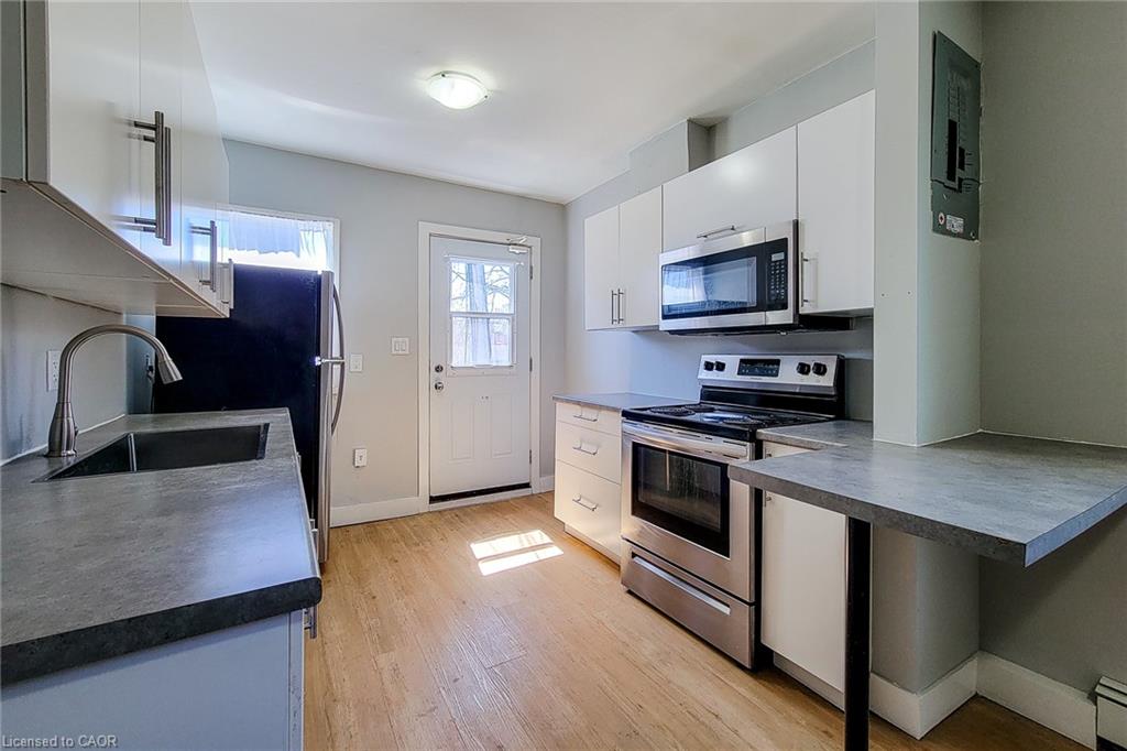A - 304 Barton Street E Hamilton Ontario Canada Rent residential   Platinum Lion Realty Inc., Brokerage*