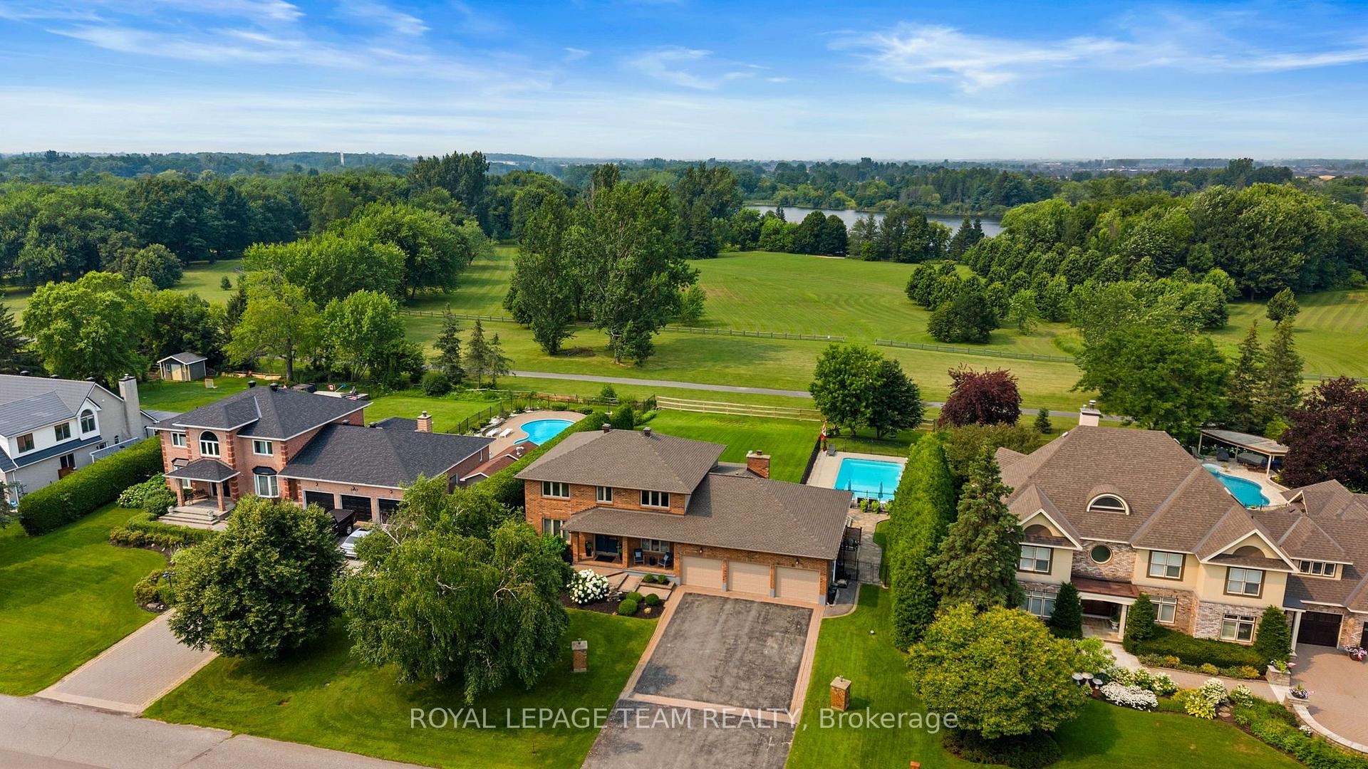 1095 Bravar Drive Ottawa Ontario Canada Sale residential Colleen Lyle Real Estate Team
