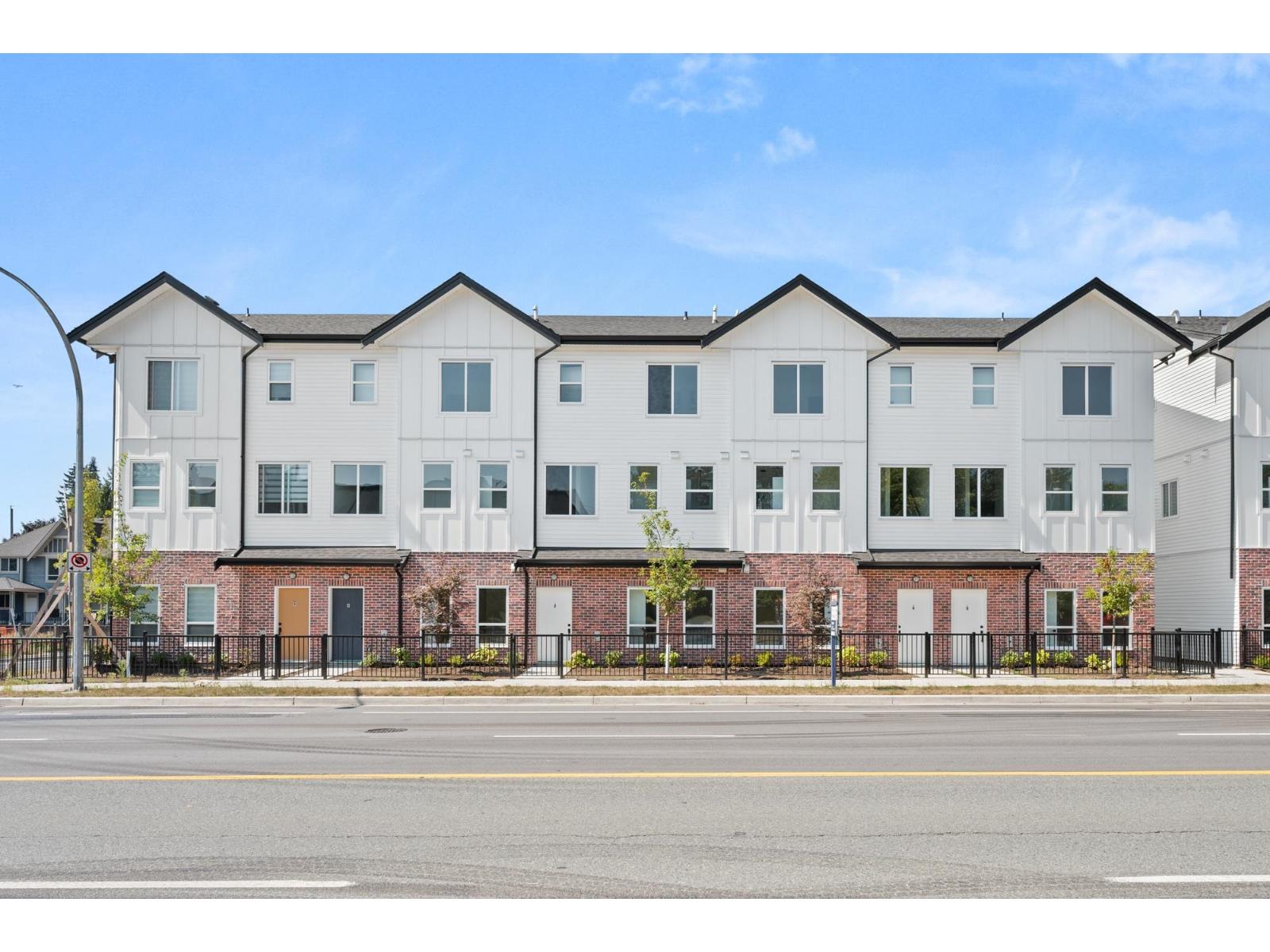 6 31981 CORAL AVENUE Abbotsford British Columbia Canada Sale residential Gonzalo Santos PREC Real Broker B.C. Ltd.