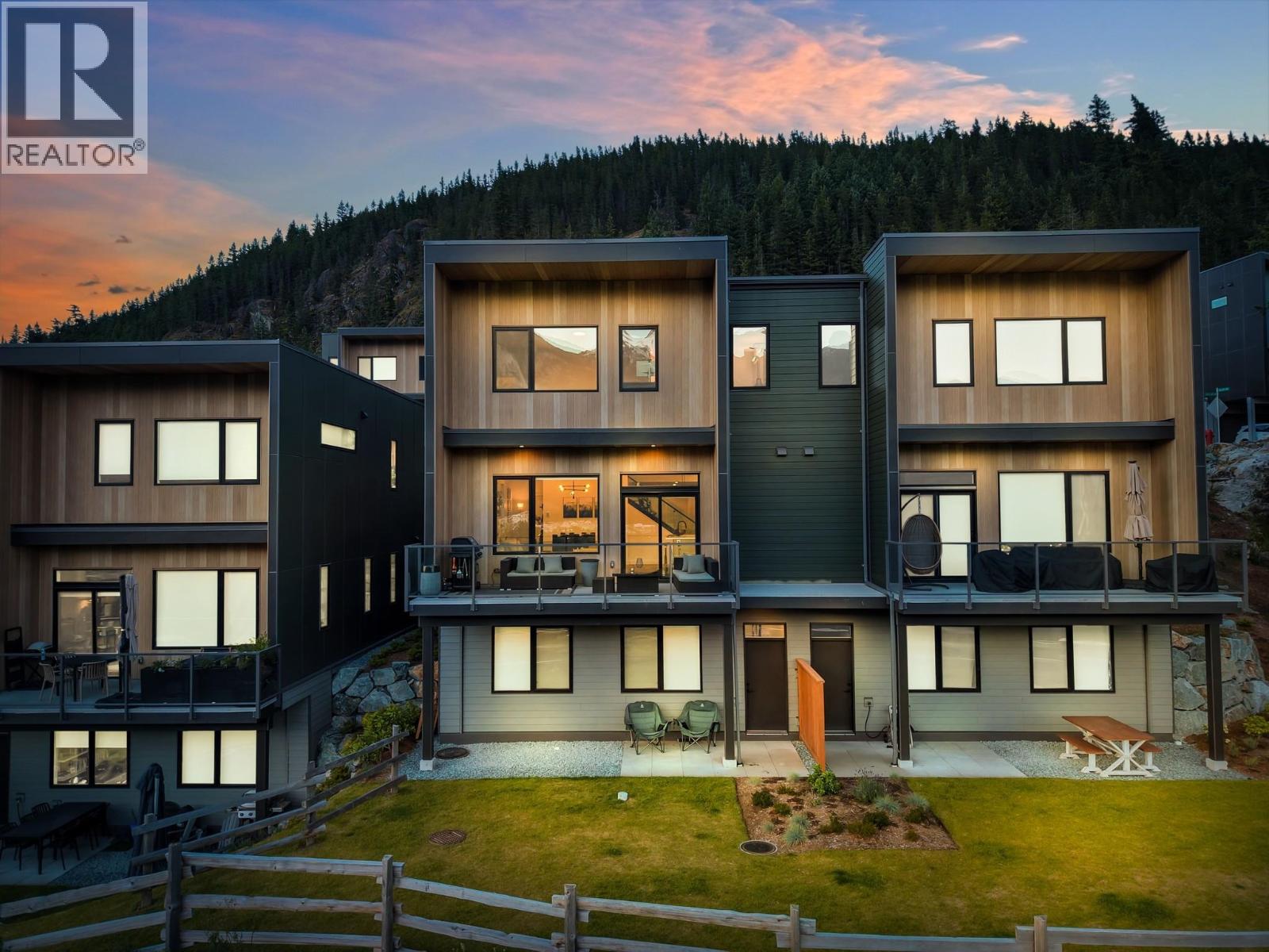 39249 STELLAR DRIVE Squamish British Columbia Canada Sale residential Will Black RE/MAX Crest Realty, Brokerage*
