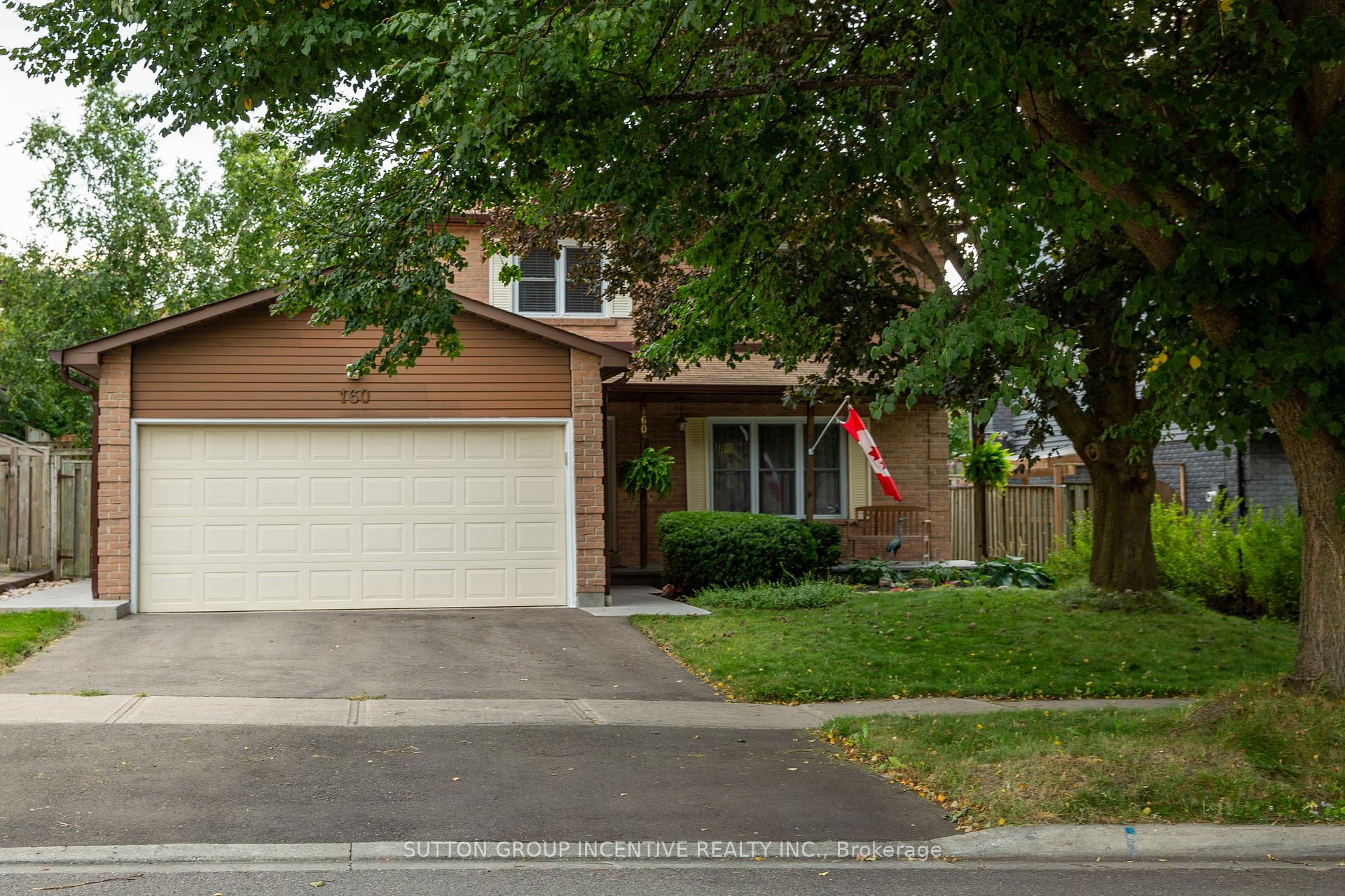 160 Walton Drive Aurora Ontario Canada Sale residential   Sutton Group Incentive Realty Inc.,Brokerage*