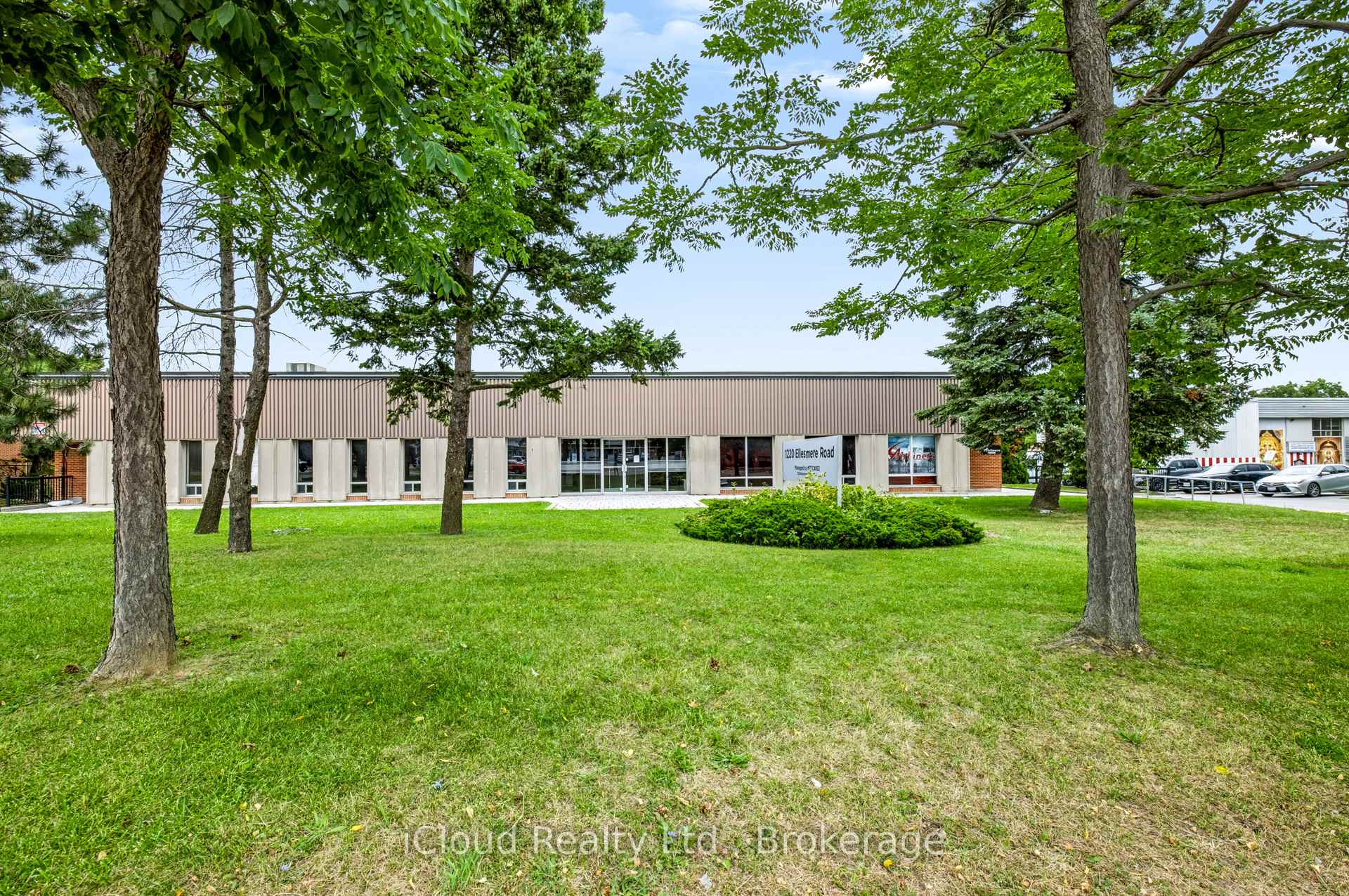 1220 Ellesmere Road Toronto Ontario Canada Lease commercial Ajay Tandon iCloud Realty Ltd. 
