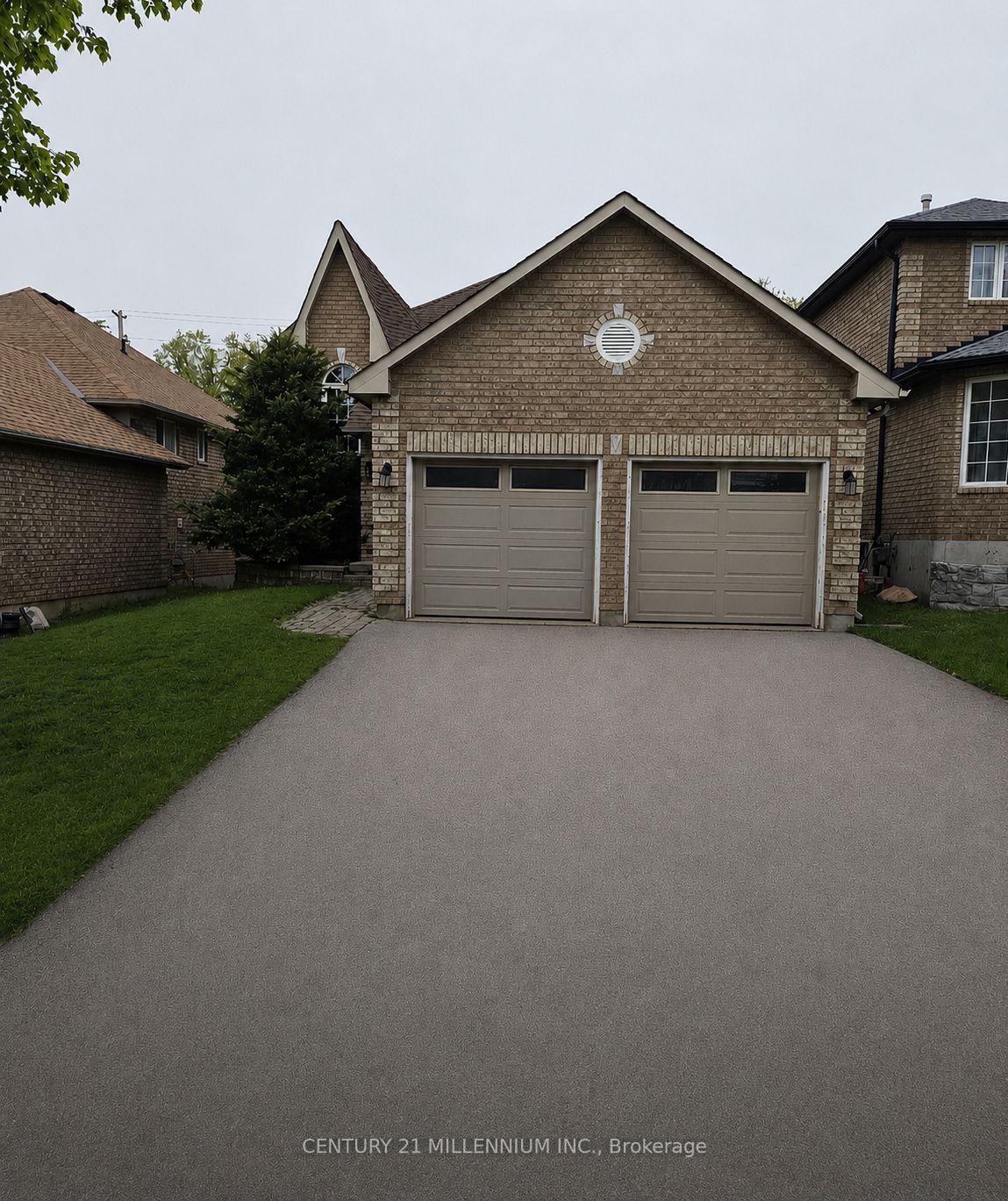 89 Masters Drive Barrie Ontario Canada Sale residential Taeko Yamanouchi CENTURY 21 MILLENNIUM INC.