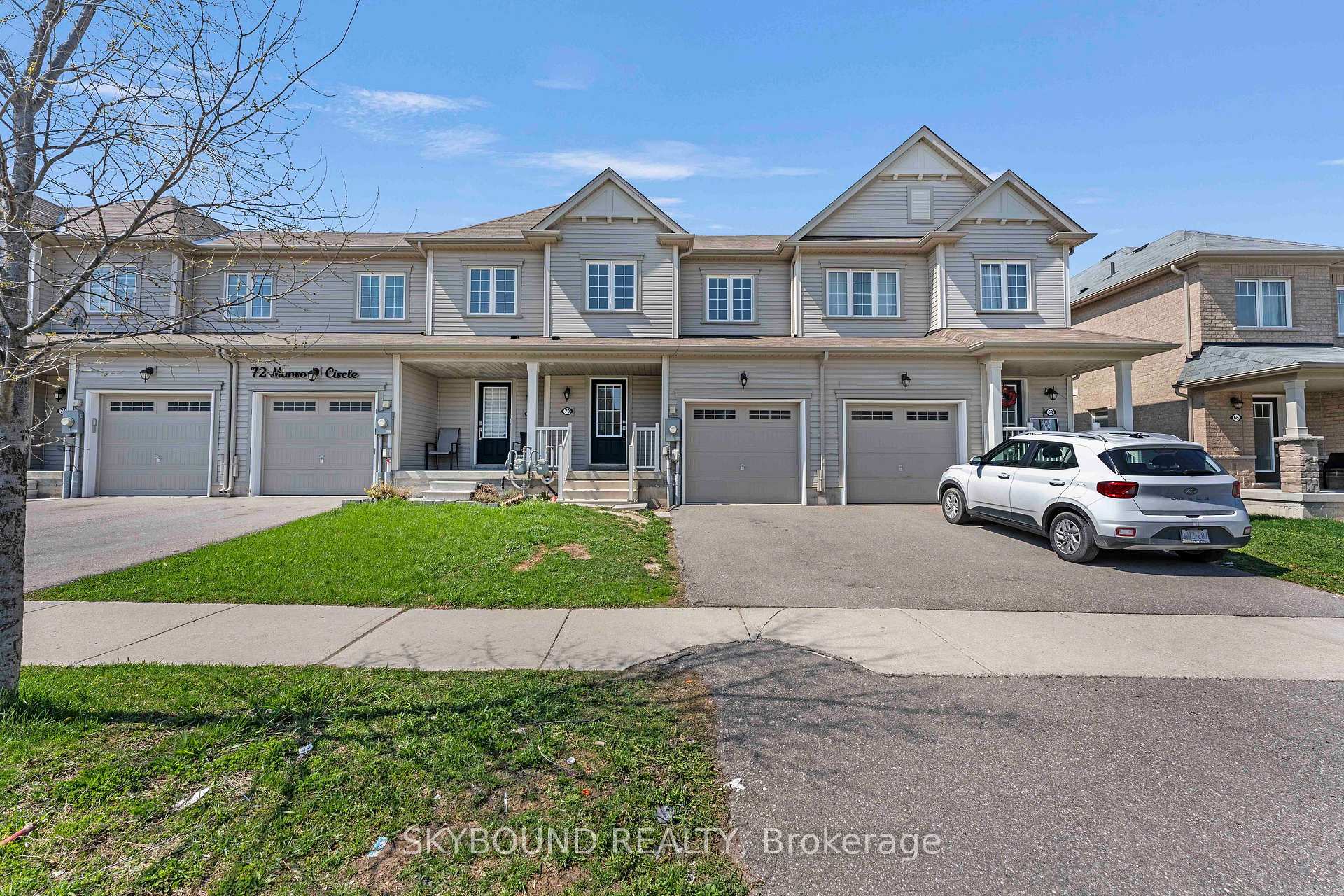 70 Munro Circle Brantford Ontario Canada Sale residential John Chinembiri Skybound Realty, Brokerage