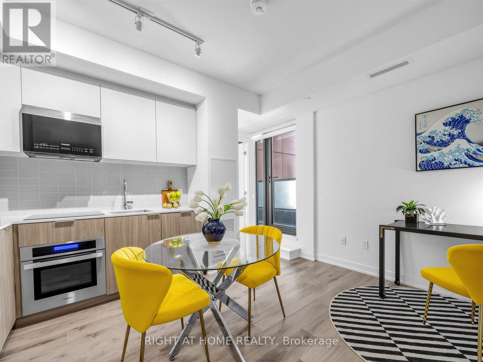 723 - 28 Eastern Avenue Toronto Ontario Canada Sale residential Nadia Cawley Right at Home Realty, Brokerage*