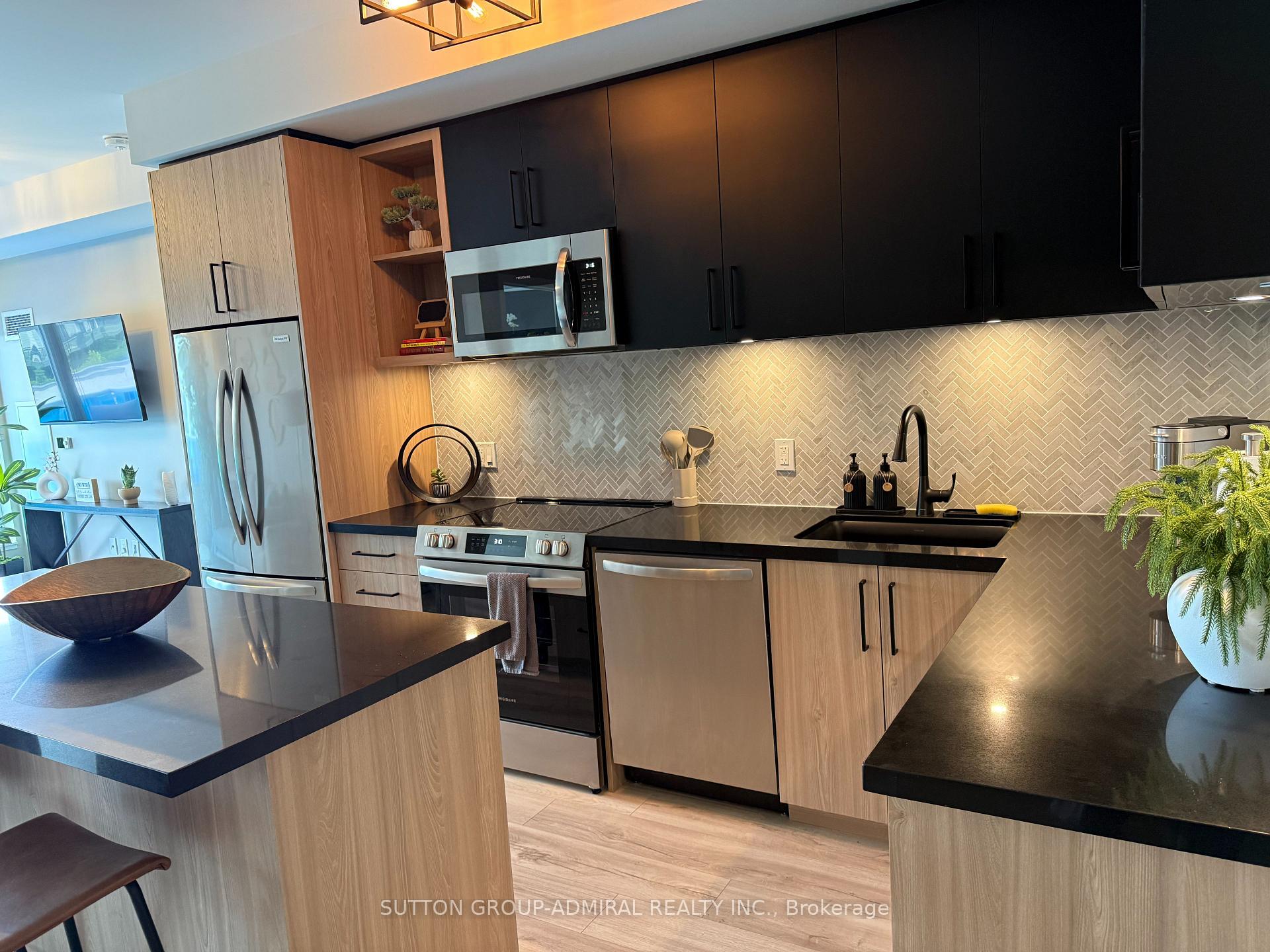 422 - 333 Sunseekere Avenue Innisfil Ontario Canada Rent residential Olga Cohen Sutton Group-Admiral Realty Inc., Brokerage *