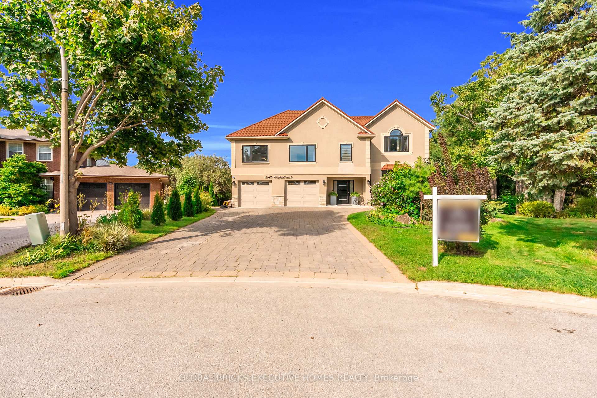 2169 Bonfield Court Burlington Ontario Canada Sale residential   Global Bricks Executive Homes Realty, Brokerage