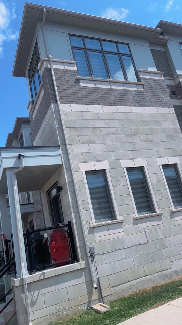 771 Chinook Path Oshawa Ontario Canada Sale residential   HomeLife/Miracle Realty Ltd., Brokerage*