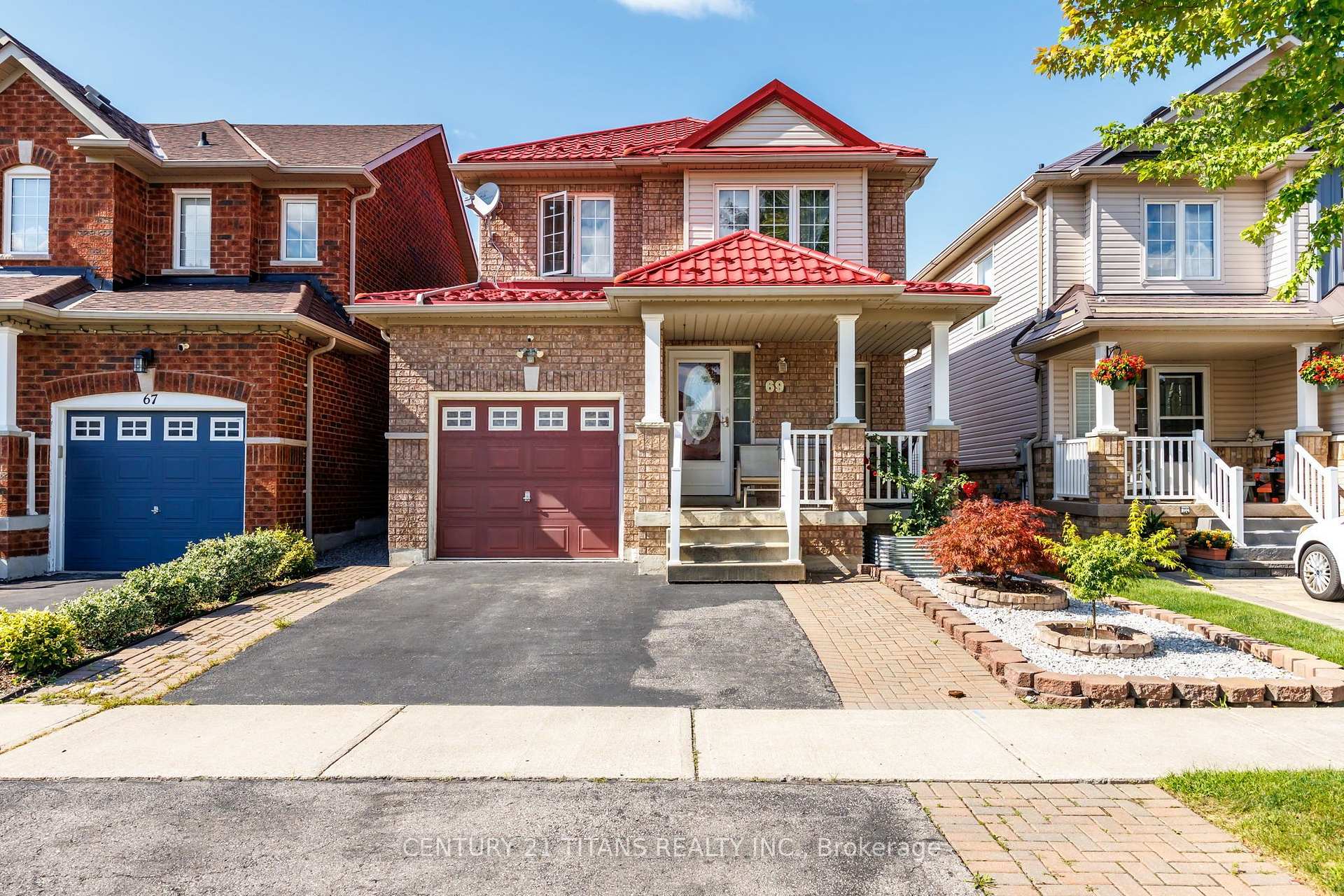 69 Rampart Crescent Whitby Ontario Canada Sale residential Sudharshan Muthu, CPA, CGA Century 21 Titans Realty Inc., Brokerage *
