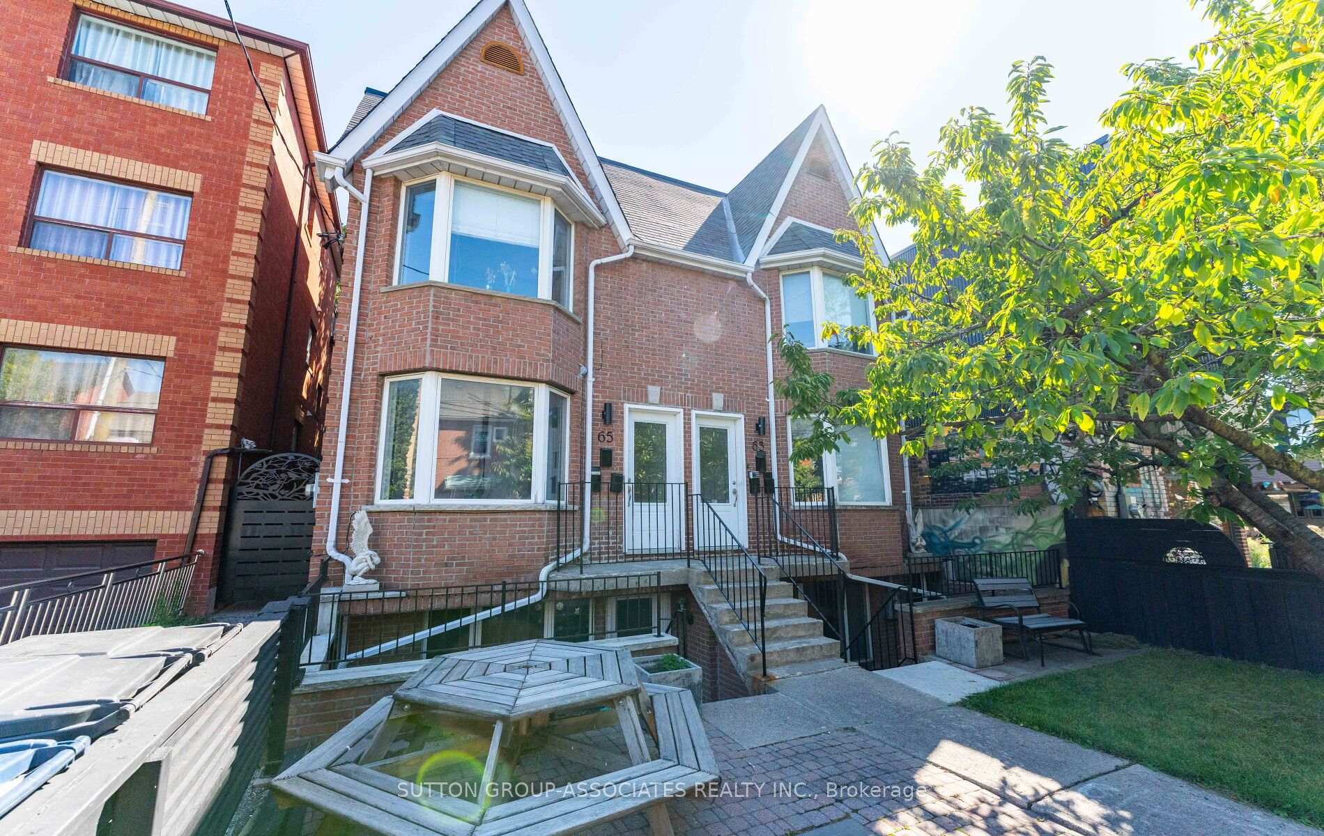 Lower - 63 Bellevue Avenue Toronto Ontario Canada Rent residential Jeanette Preis Sutton Group Associates Realty Inc., Brokerage *
