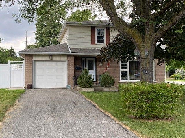 15 Braemar Drive Brampton Ontario Canada Sale residential Gurmukh Gill RE/MAX Realty Services Inc., Brokerage*