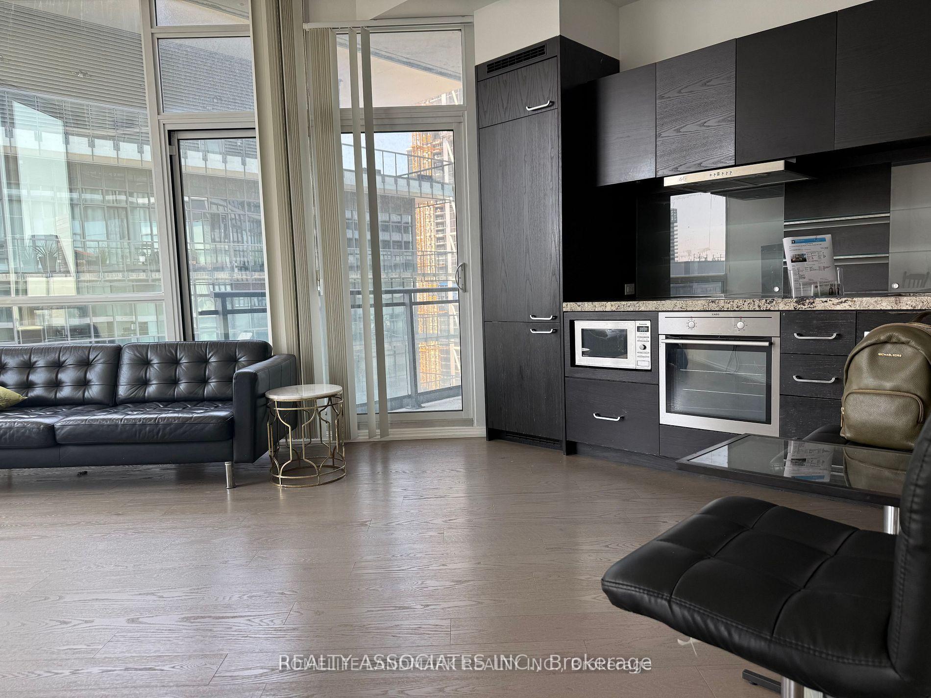 5202 - 45 Charles Street E Toronto Ontario Canada Rent residential Nathan Gurunathan REALTY ASSOCIATES INC. Brokerage*