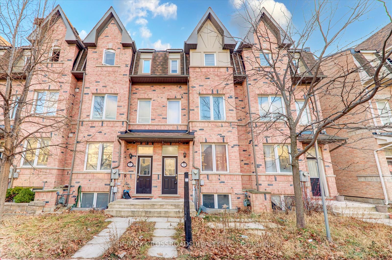 19 Kawneer Terrace Toronto Ontario Canada Sale residential Siva Sangarappillai RE/MAX CROSSROADS REALTY INC, Brokerage*