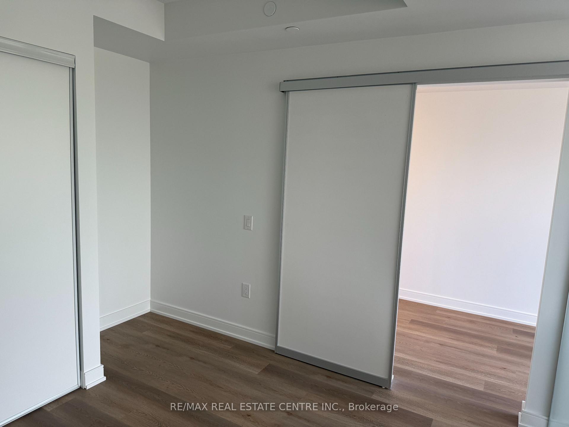 324 - 3009 Novar Road E Mississauga Ontario Canada Rent residential Violetta Konewka RE/MAX Real Estate Centre Inc., Brokerage*