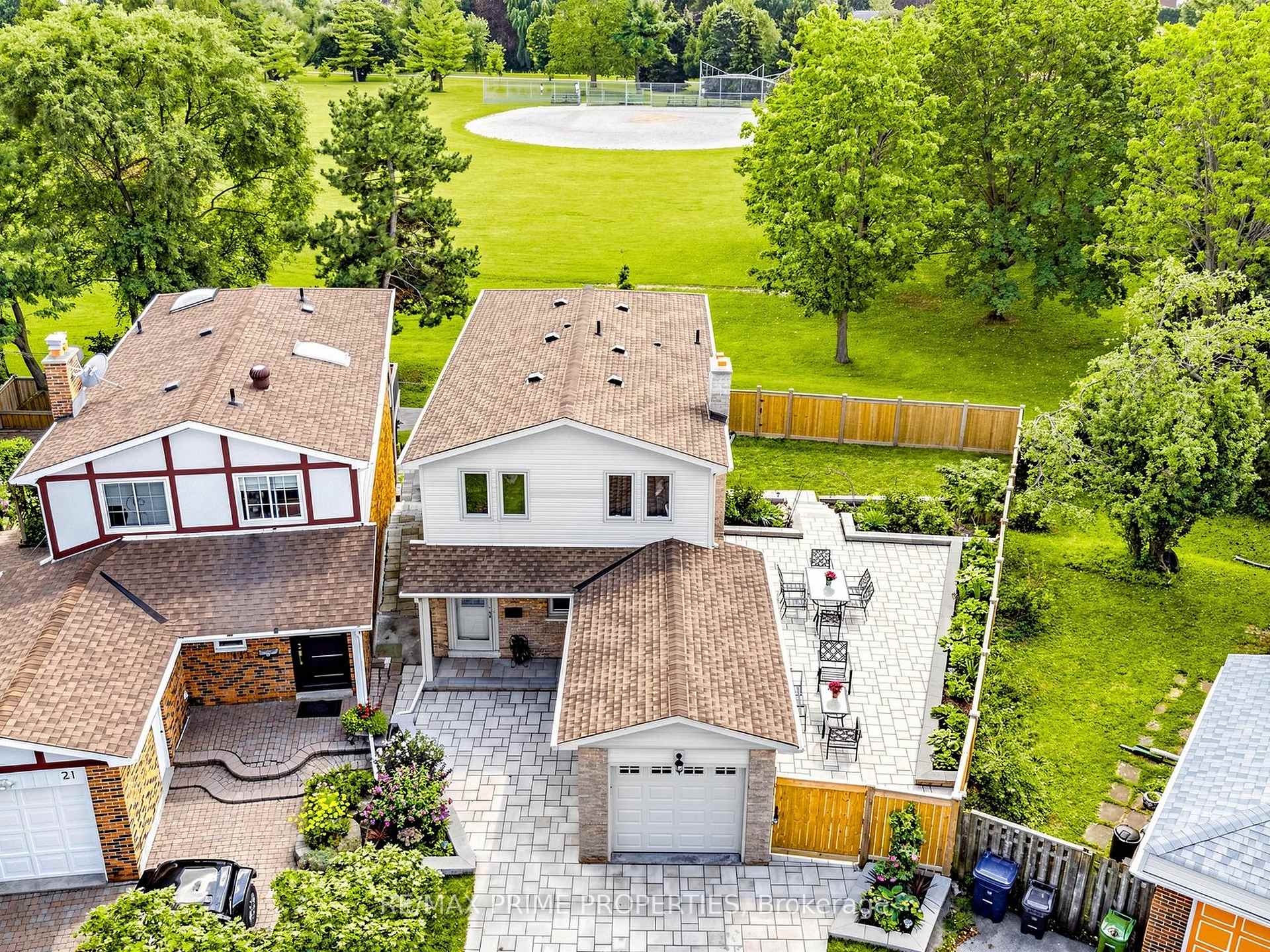 19 Post Horn Grove Toronto Ontario Canada Sale residential Arsalan Siddiqui RE/MAX PRIME PROPERTIES  Brokerage