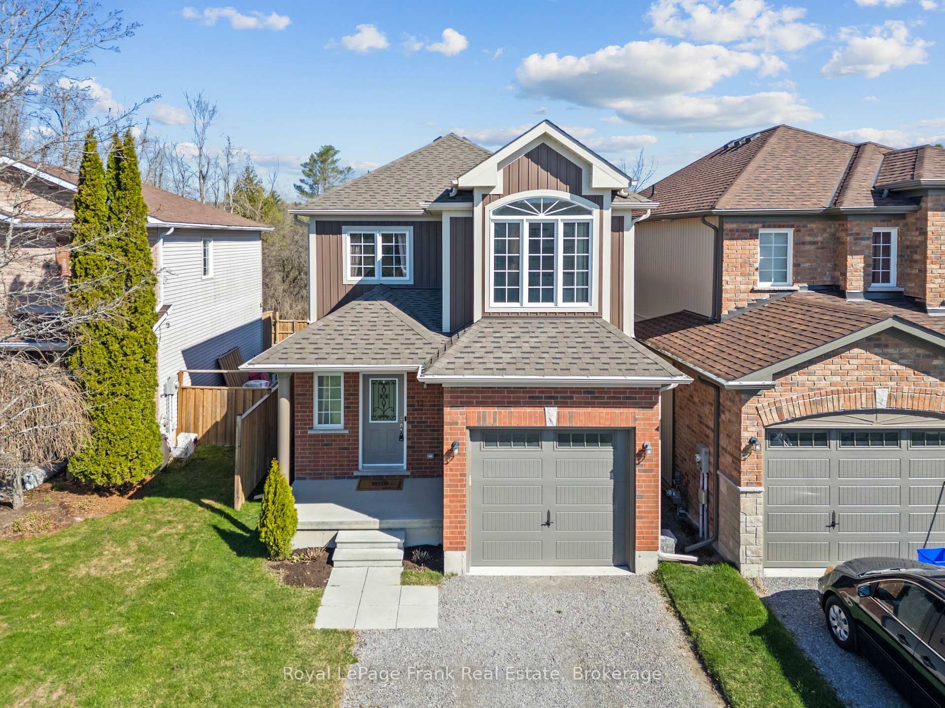 12 Coldbrook Drive Cavan Monaghan Ontario Canada Sale residential Sandy Gardner Royal LePage Frank Real Estate Brokerage*