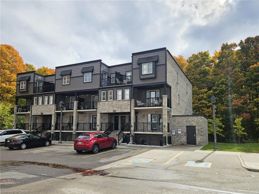 30D - 1989 Ottawa Street S Kitchener Ontario Canada Rent residential Cari Hewick RE/MAX Solid Gold Realty (II) Ltd., Brokerage*