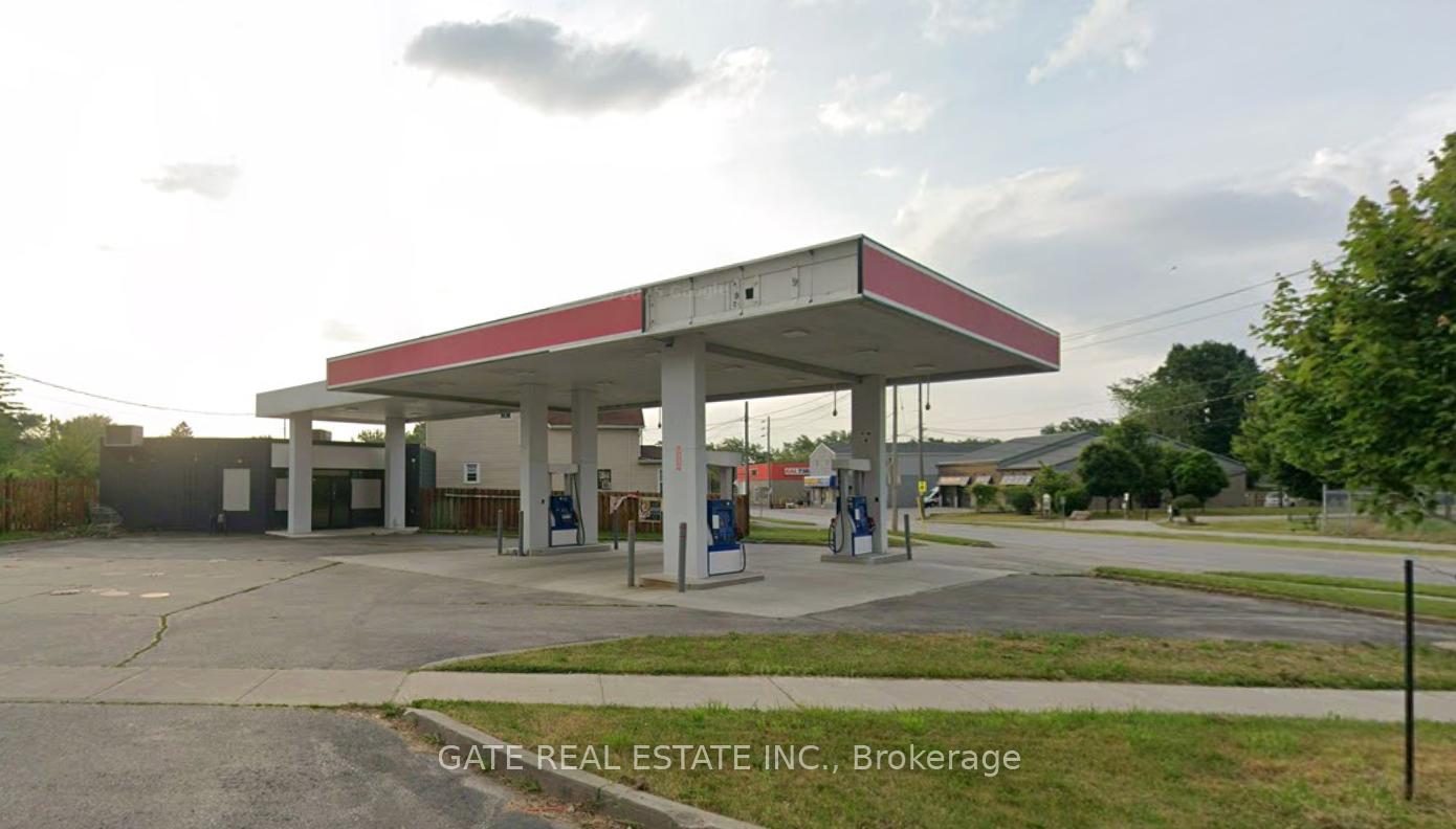 33 Oak Street E Leamington Ontario Canada Sale commercial   GATE Franchising Inc. 