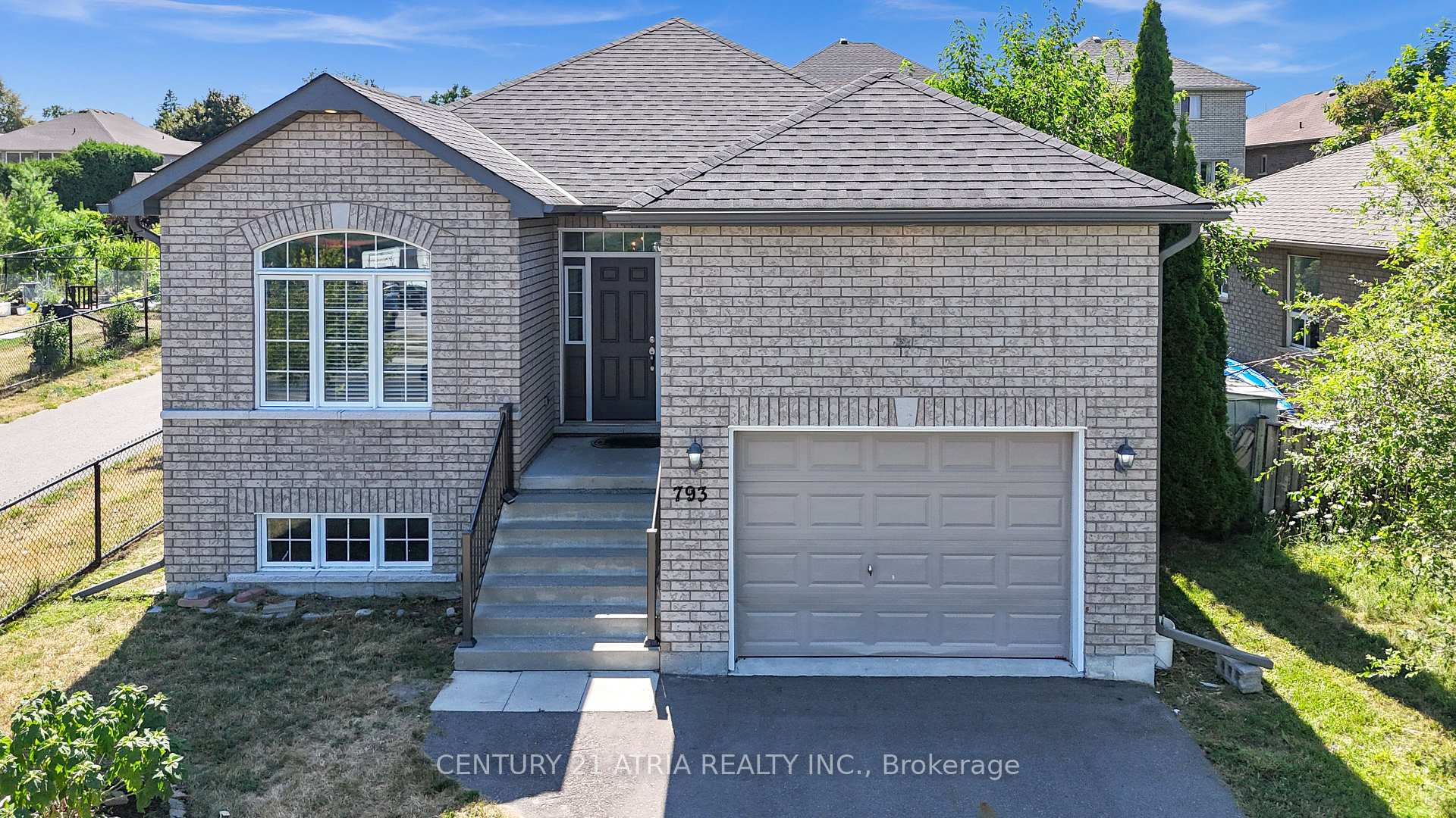 793 Spillsbury Drive Peterborough Ontario Canada Rent residential Keo-Oudone Saythongdeth Century 21 Atria Realty Inc., Brokerage*