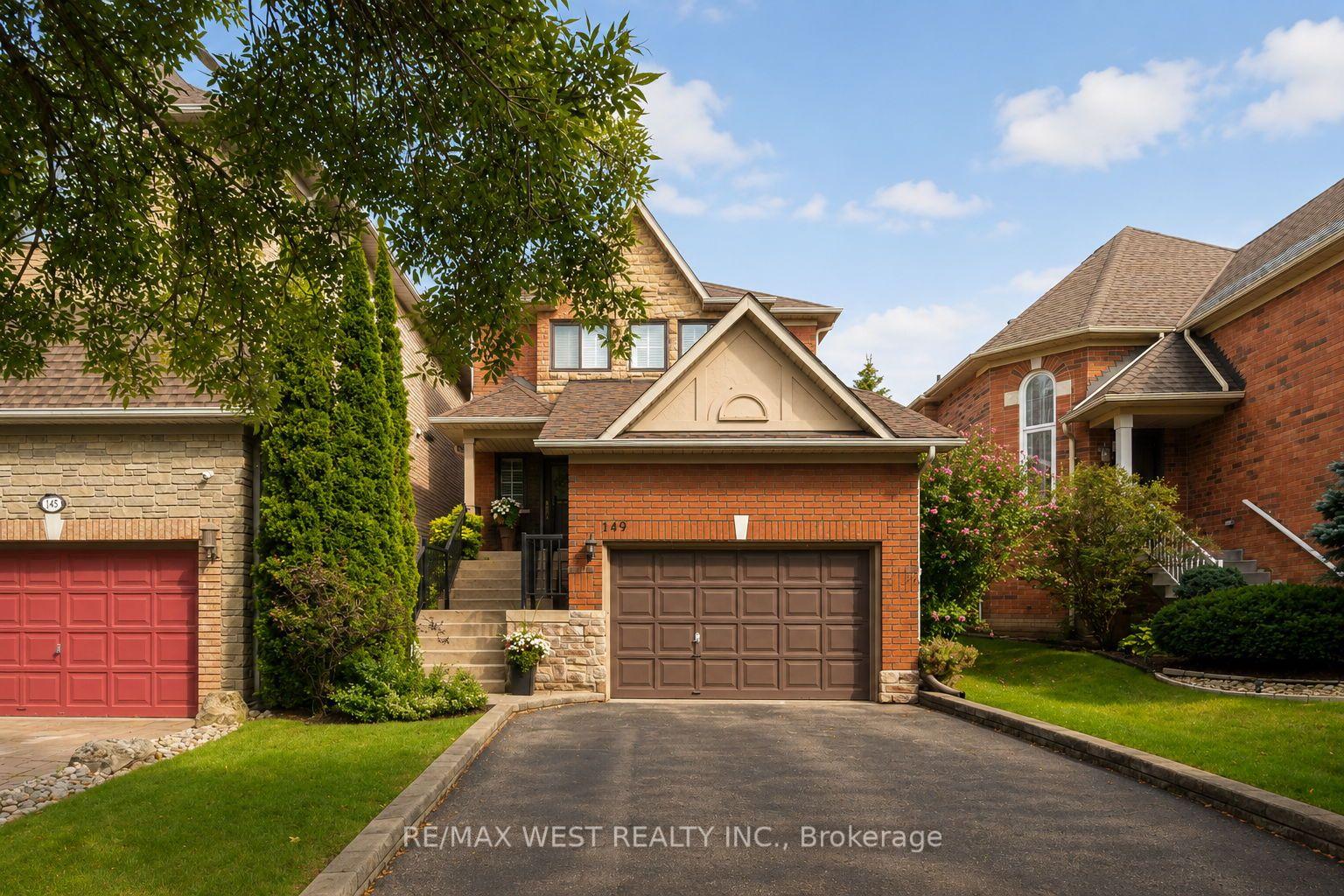 149 Deerglen Terrace Aurora Ontario Canada Sale residential EVELYN FRILLES RE/MAX West Realty Inc., Brokerage *