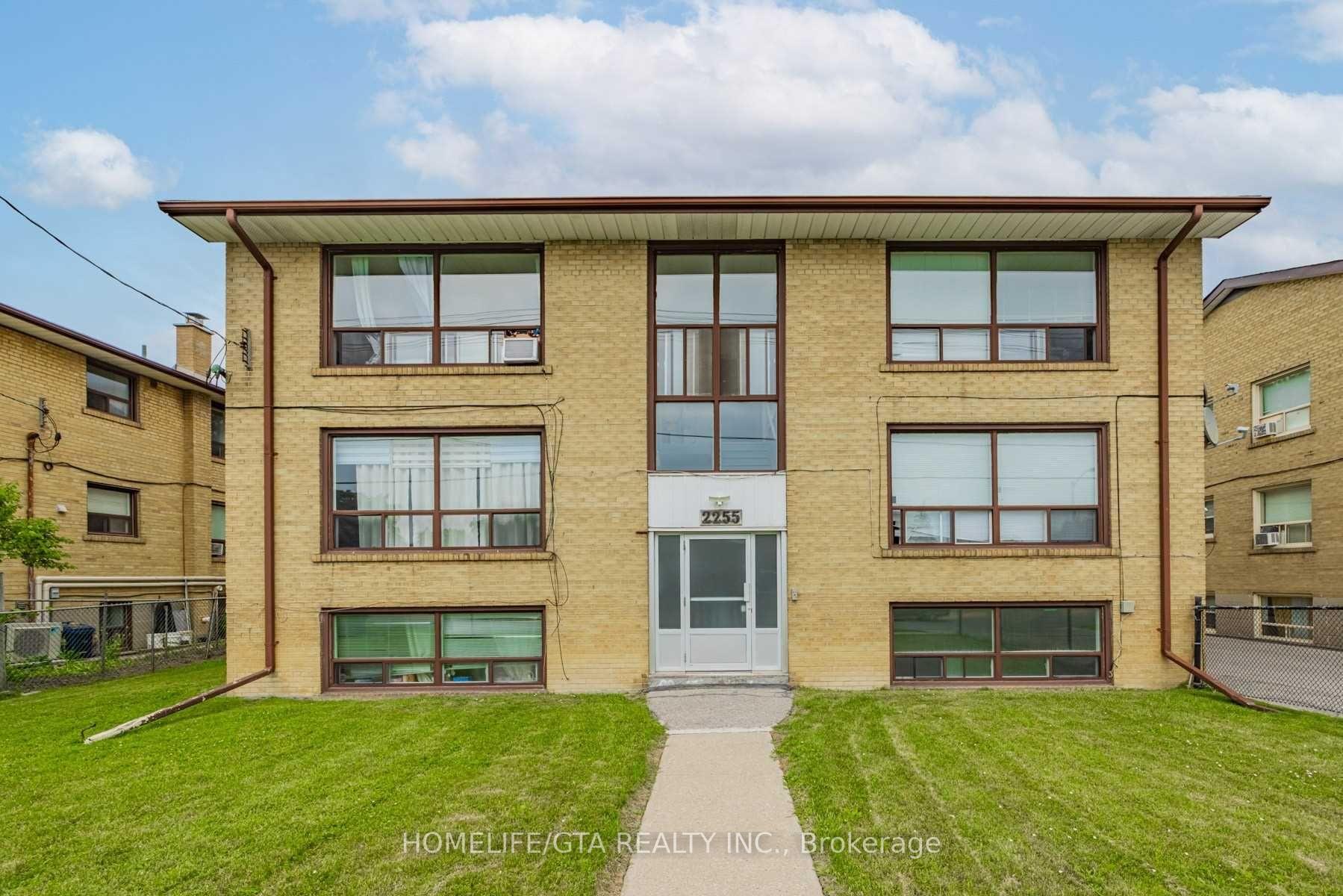 5 - 2255 Kipling Avenue Toronto Ontario Canada Rent residential HomeLife/GTA Realty Inc., Brokerage*