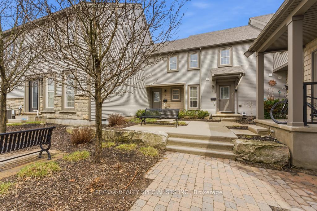 2 - 101 Frederick Drive Guelph Ontario Canada Sale residential Vick Walia RE/MAX REALTY SPECIALISTS INC. Brokerage