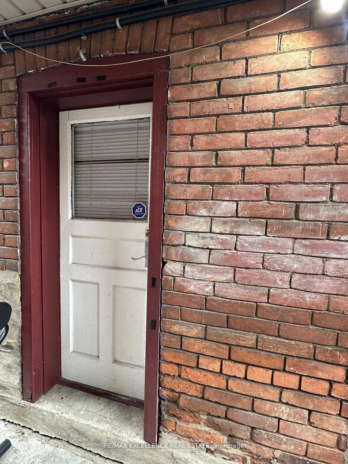 bsmt - 25 Barnesdale Avenue S Hamilton Ontario Canada Rent residential Kash Dhir RE/MAX EXCELLENCE REAL ESTATE., BROKERAGE*