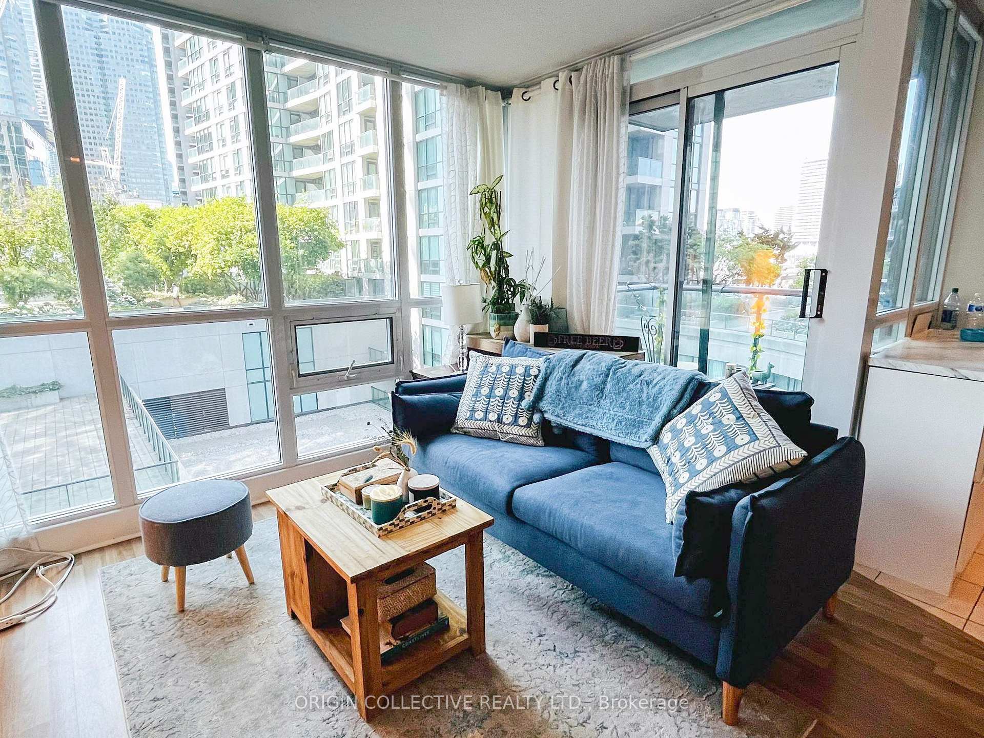602 - 12 Yonge Street Toronto Ontario Canada Rent residential Aaron Kroll Origin Collective Realty Ltd., Brokerage*
